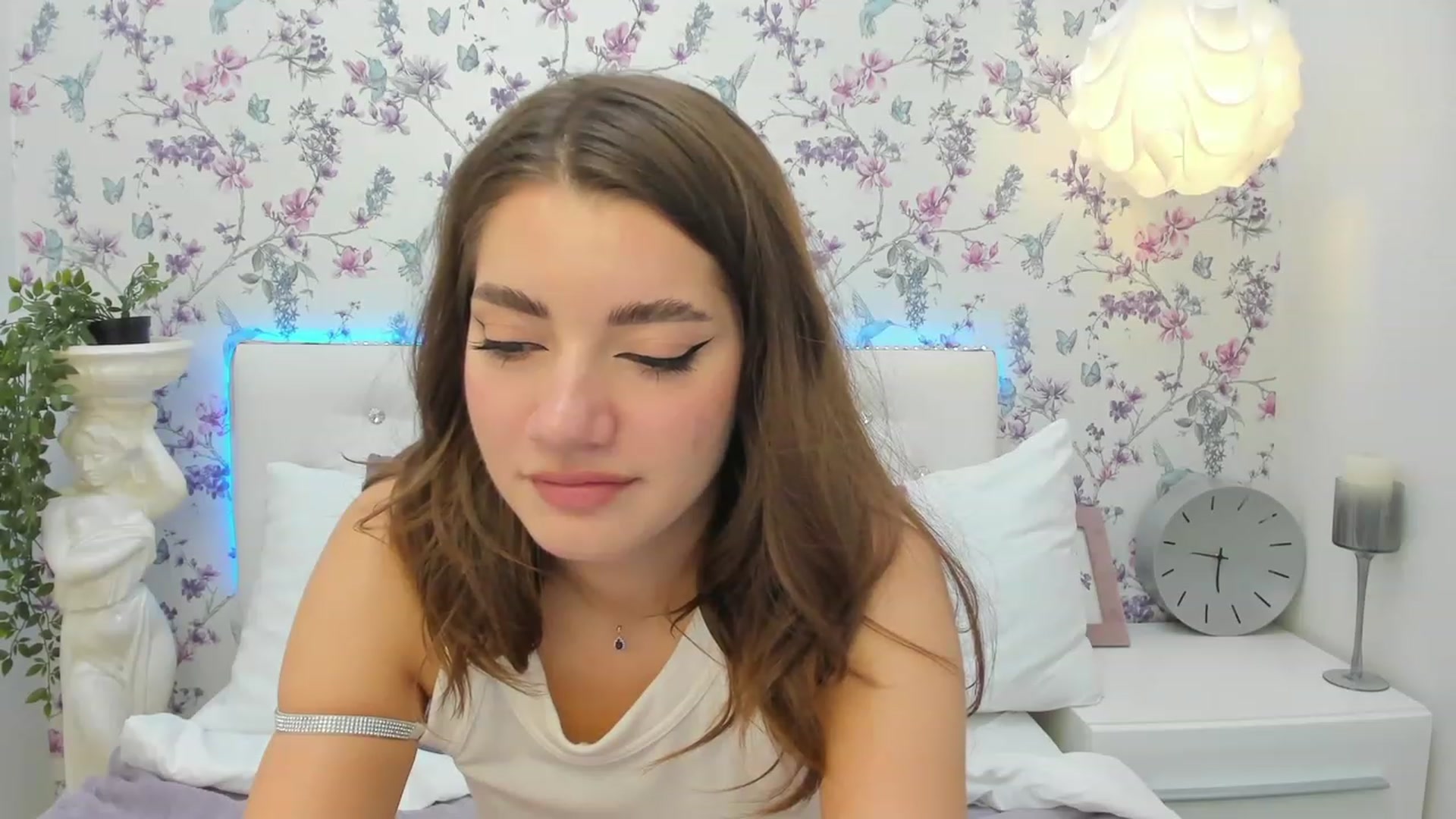 Gallery image thumbnail from AlexisOcean's myfreecams stream on, 08/31/2023, 11:31 image 6 of 20