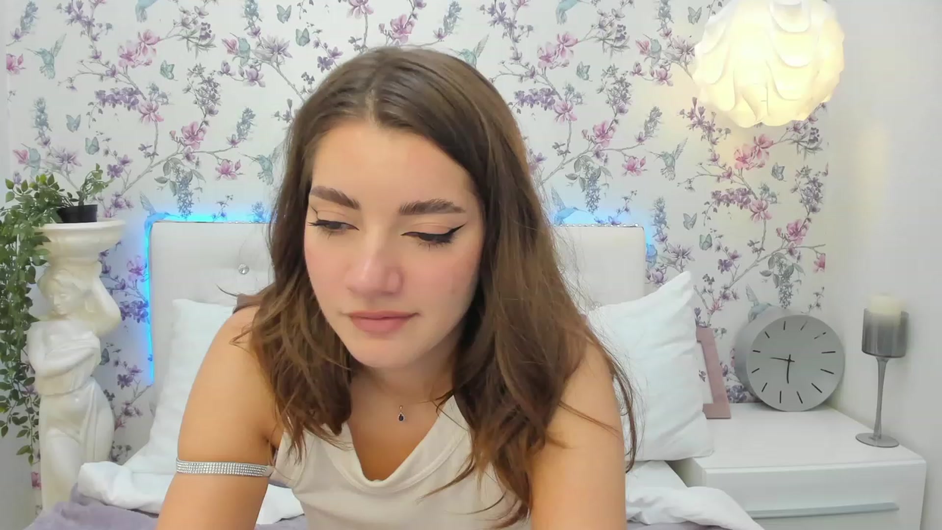 Gallery image thumbnail from AlexisOcean's myfreecams stream on, 08/31/2023, 11:31 image 7 of 20