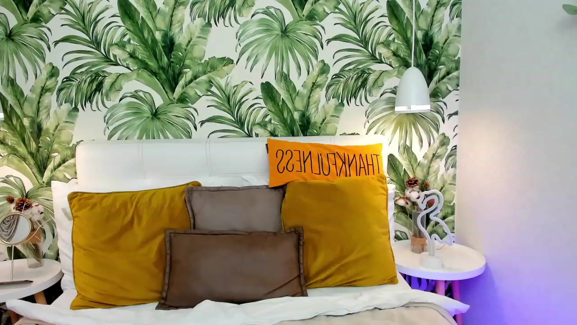 Gallery image thumbnail from AlexisOcean's myfreecams stream on, 09/02/2023, 22:03 image 1 of 20