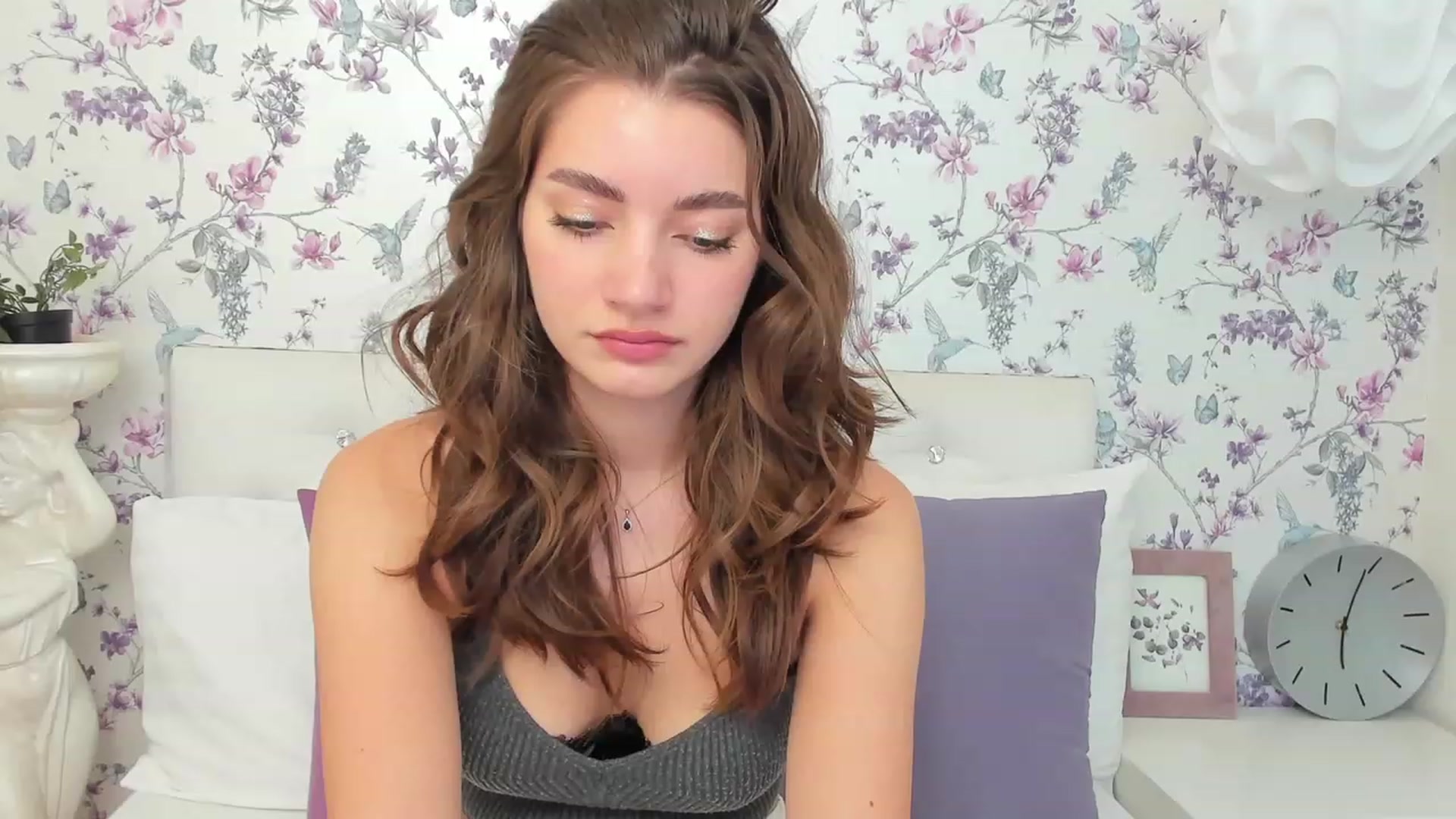 Gallery image thumbnail from AlexisOcean's myfreecams stream on, 09/09/2023, 11:17 image 18 of 20