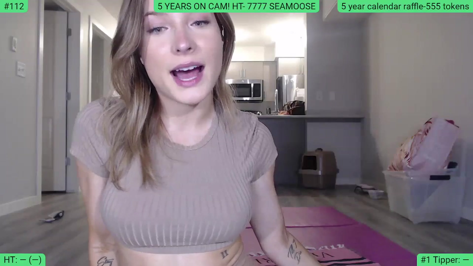 Gallery image thumbnail from AlexisW5years's myfreecams stream on, 11/03/2023, 23:27 image 6 of 20