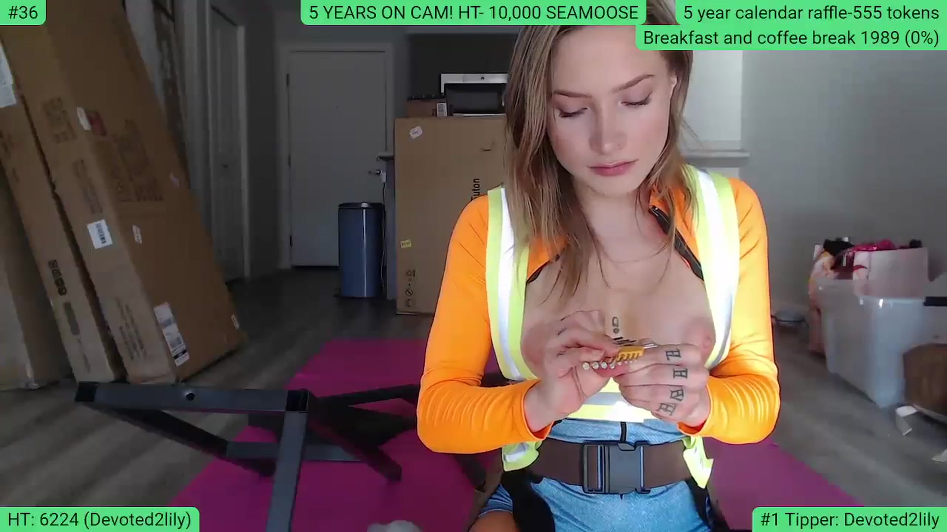 Gallery image thumbnail from AlexisW5years's myfreecams stream on, 11/11/2023, 22:31 image 5 of 20