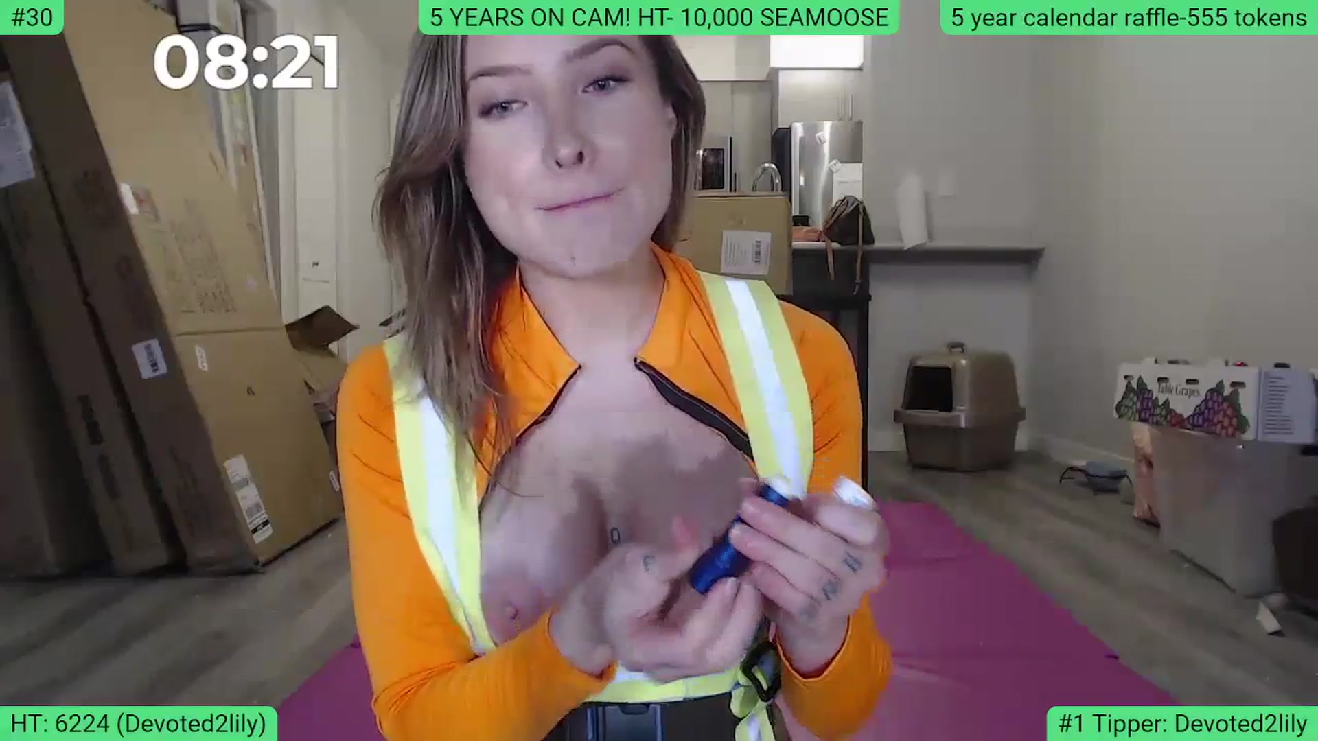 Gallery image thumbnail from AlexisW5years's myfreecams stream on, 11/12/2023, 01:46 image 17 of 20