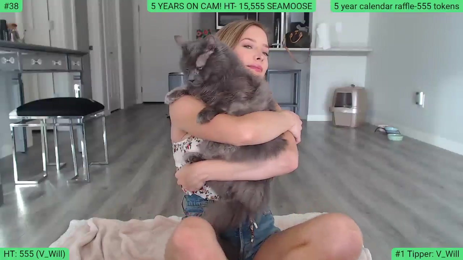Gallery image thumbnail from AlexisW5years's myfreecams stream on, 11/19/2023, 21:03 image 16 of 20