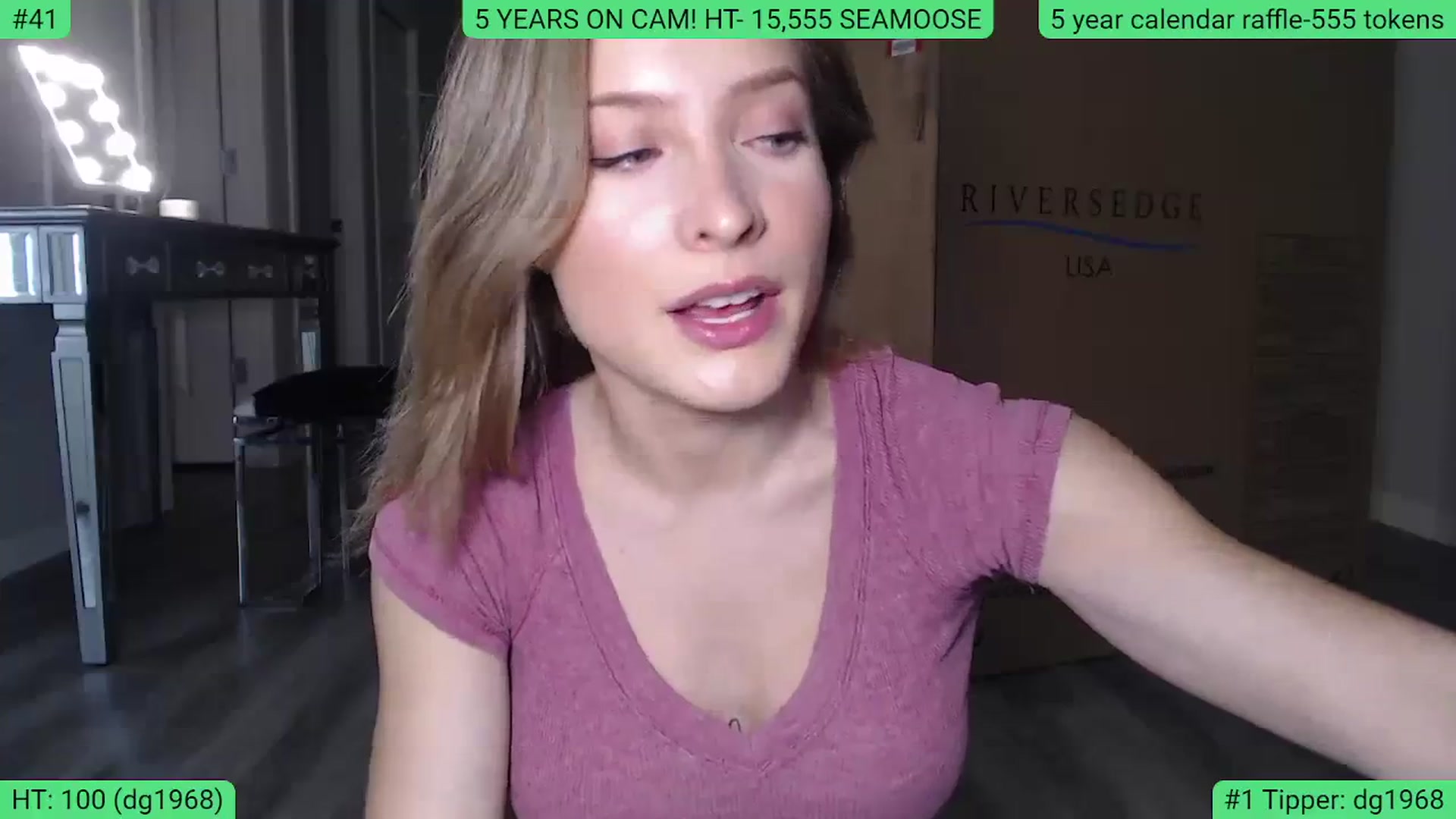 Gallery image thumbnail from AlexisW5years's myfreecams stream on, 11/22/2023, 19:54 image 8 of 20
