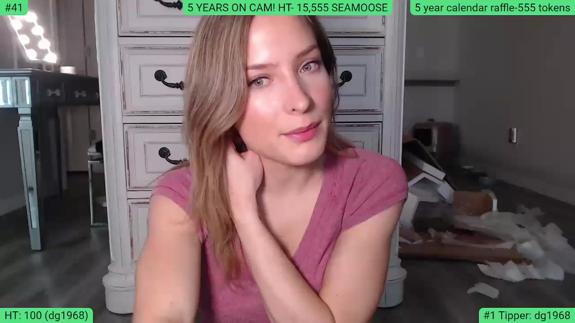 Gallery image thumbnail from AlexisW5years's myfreecams stream on, 11/22/2023, 19:54 image 17 of 20