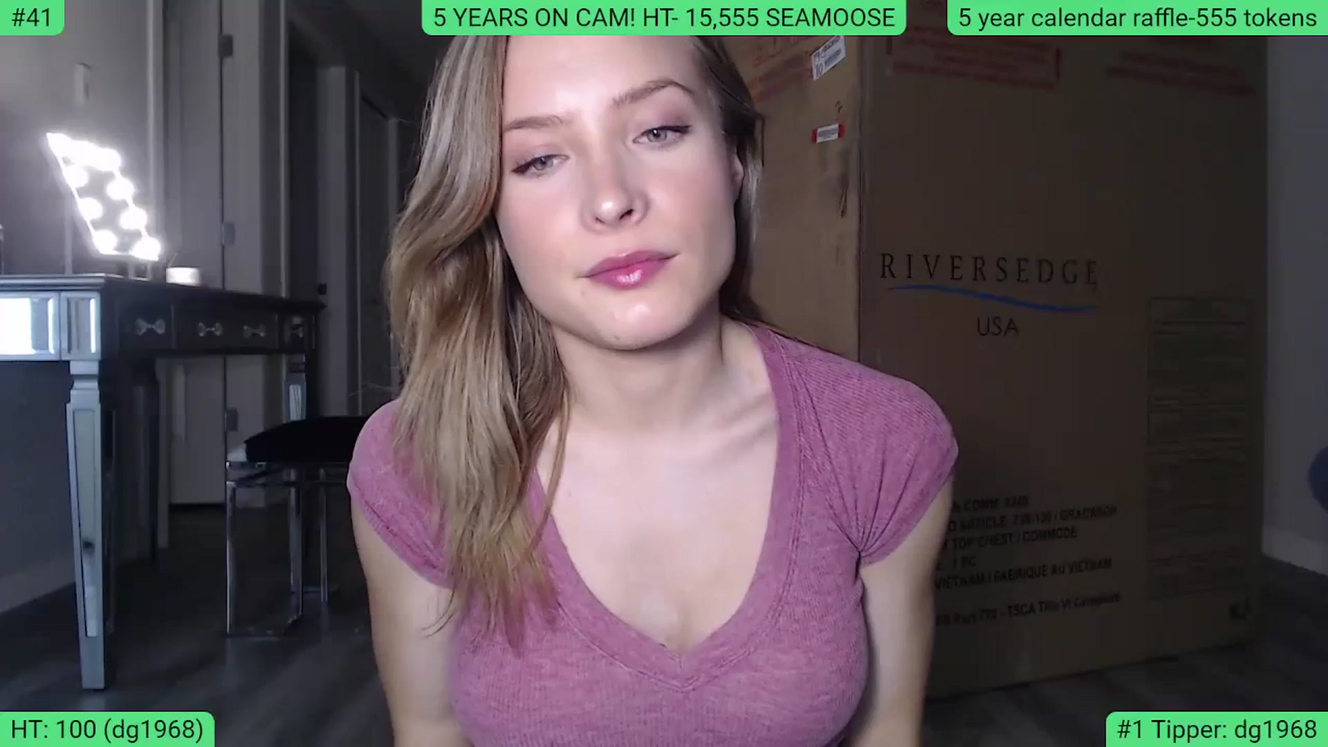 Gallery image thumbnail from AlexisW5years's myfreecams stream on, 11/22/2023, 19:54 image 7 of 20