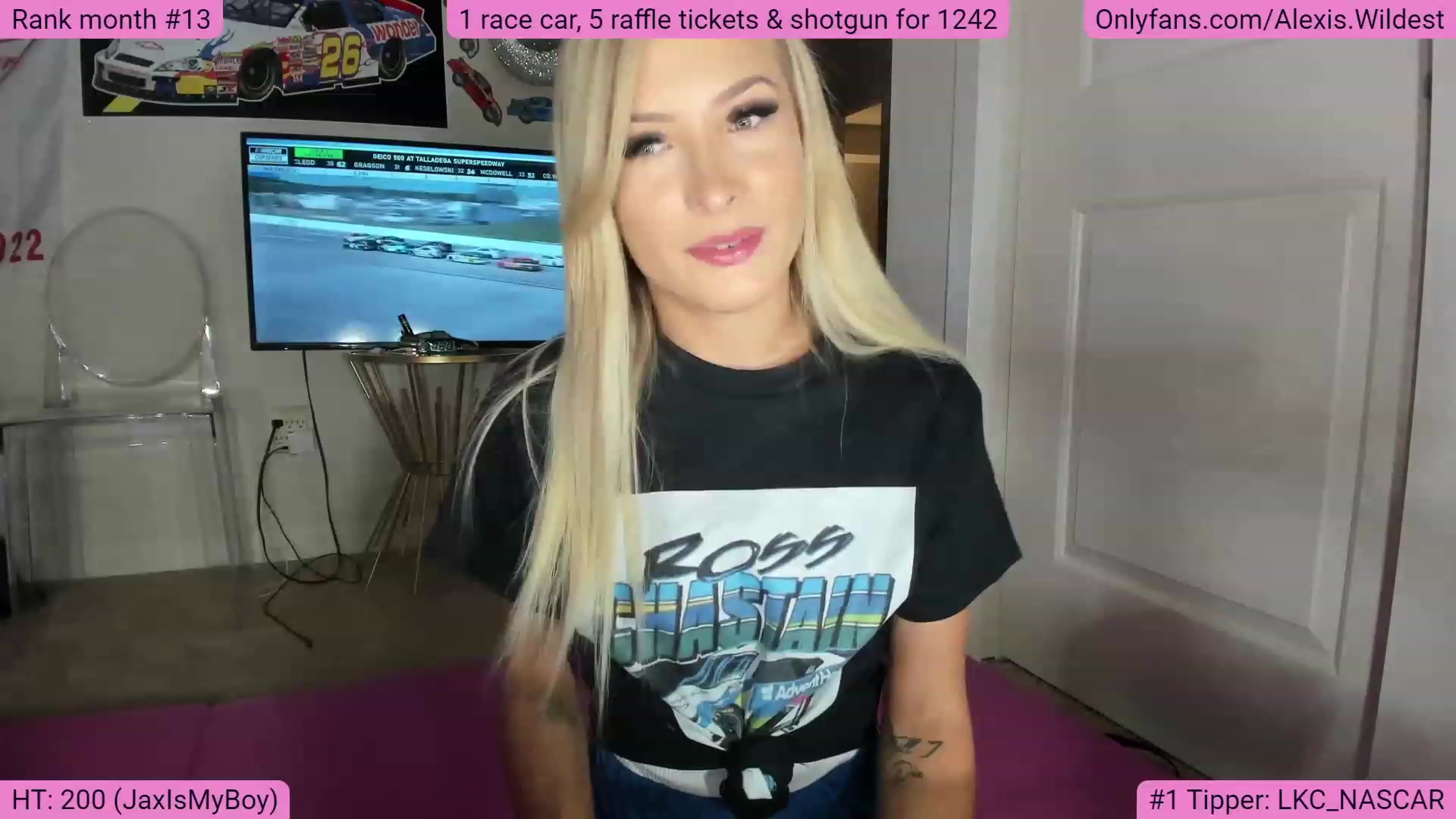 Gallery image thumbnail from AlexisWildest's myfreecams stream on, 11/15/2022, 02:59 image 4 of 20