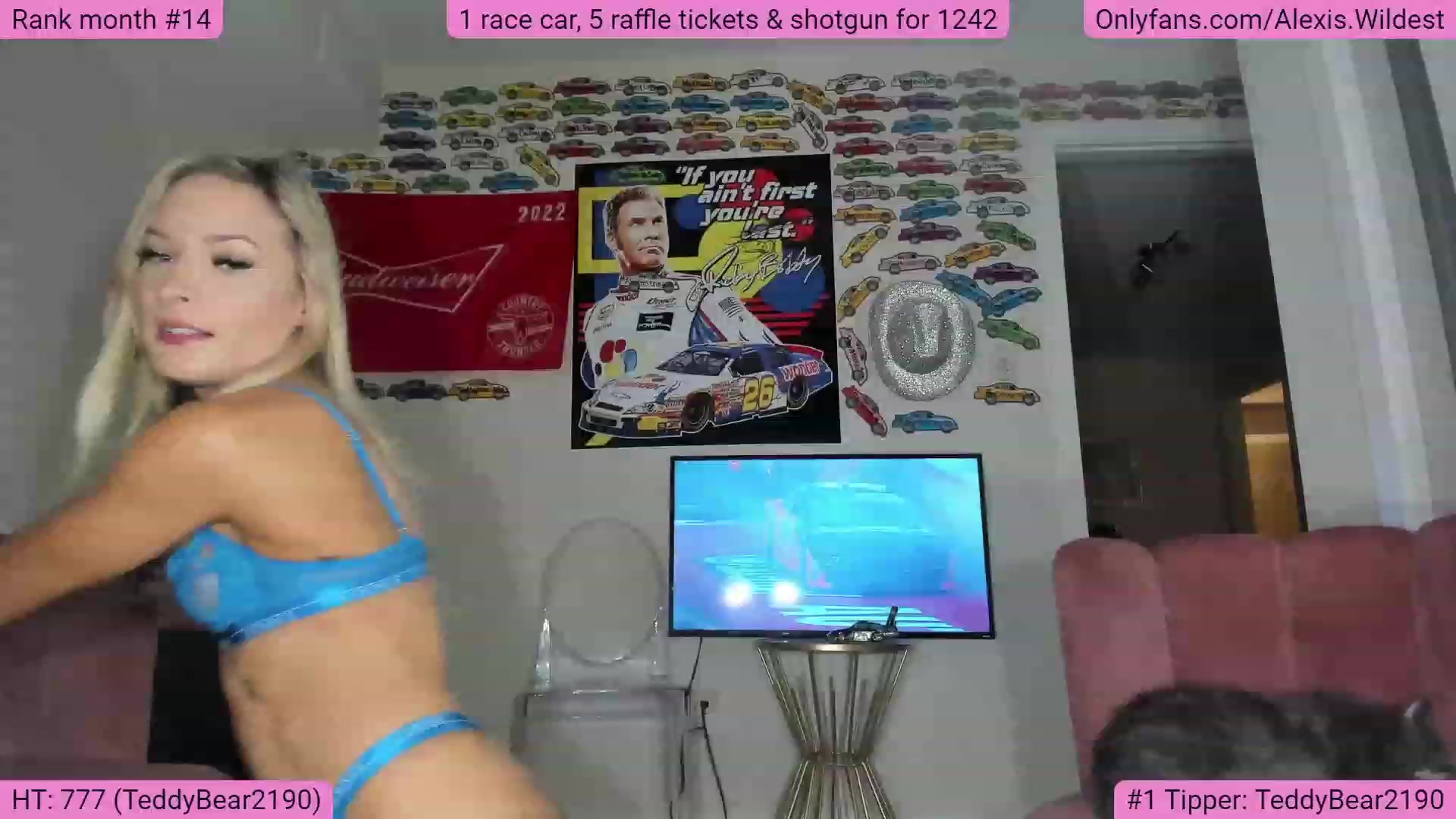 Gallery image thumbnail from AlexisWildest's myfreecams stream on, 11/17/2022, 05:31 image 2 of 20