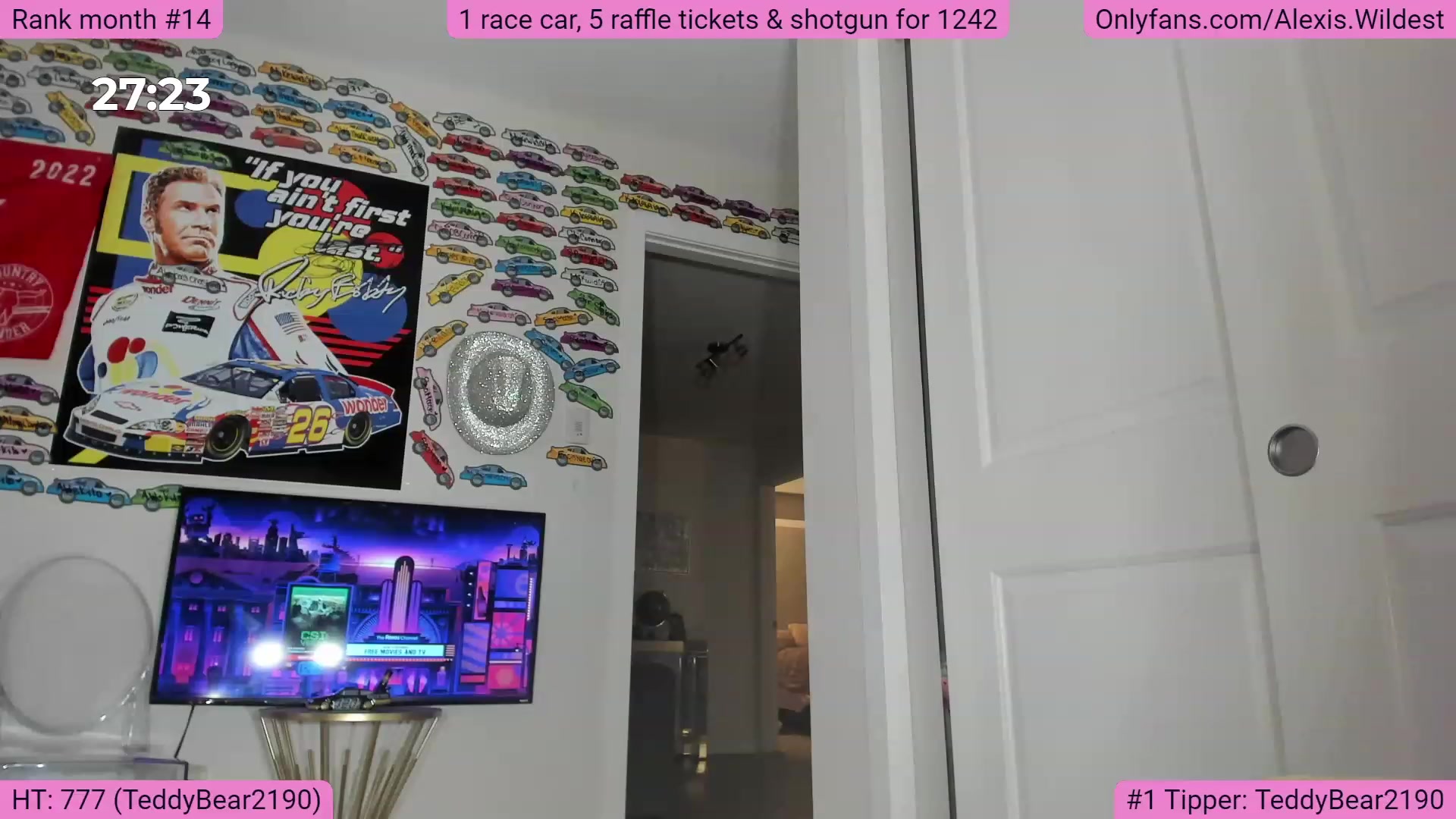 Gallery image thumbnail from AlexisWildest's myfreecams stream on, 11/18/2022, 04:19 image 6 of 20