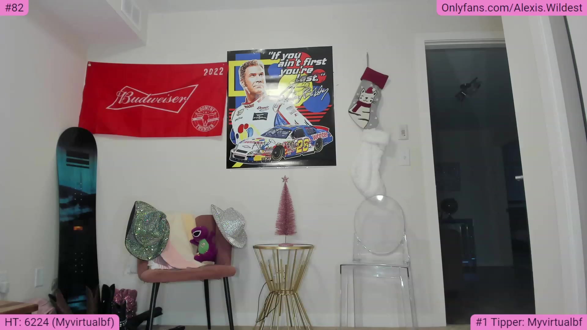 Gallery image thumbnail from AlexisWildest's myfreecams stream on, 12/18/2022, 24:02 image 5 of 20
