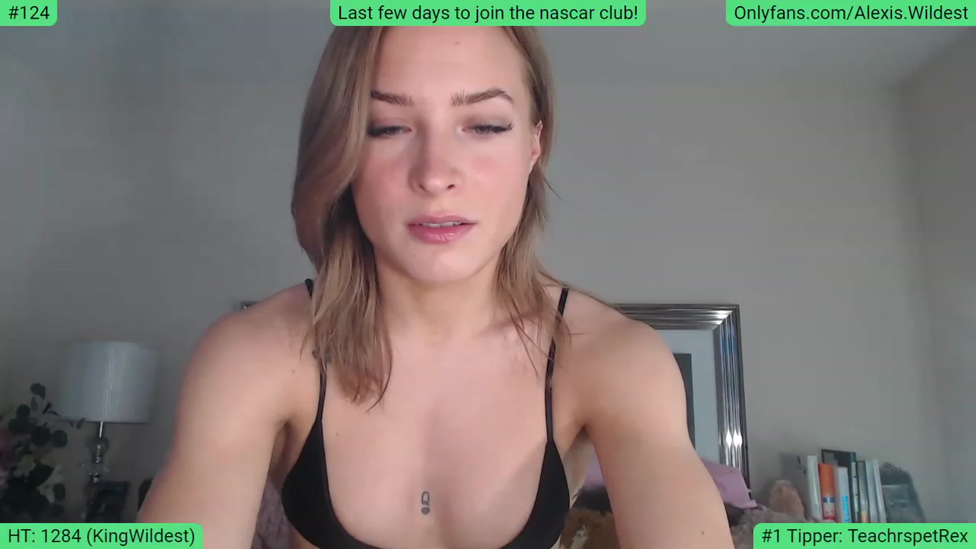 Gallery image thumbnail from AlexisWildest's myfreecams stream on, 02/27/2023, 24:32 image 11 of 20