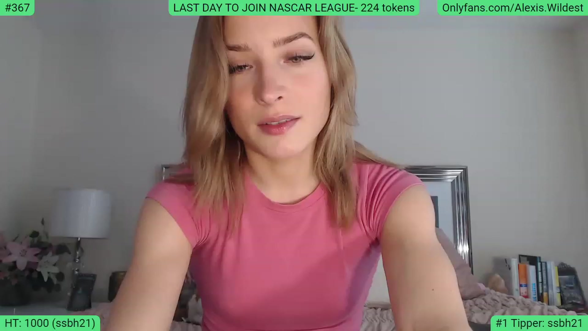 Gallery image thumbnail from AlexisWildest's myfreecams stream on, 03/01/2023, 19:49 image 19 of 20
