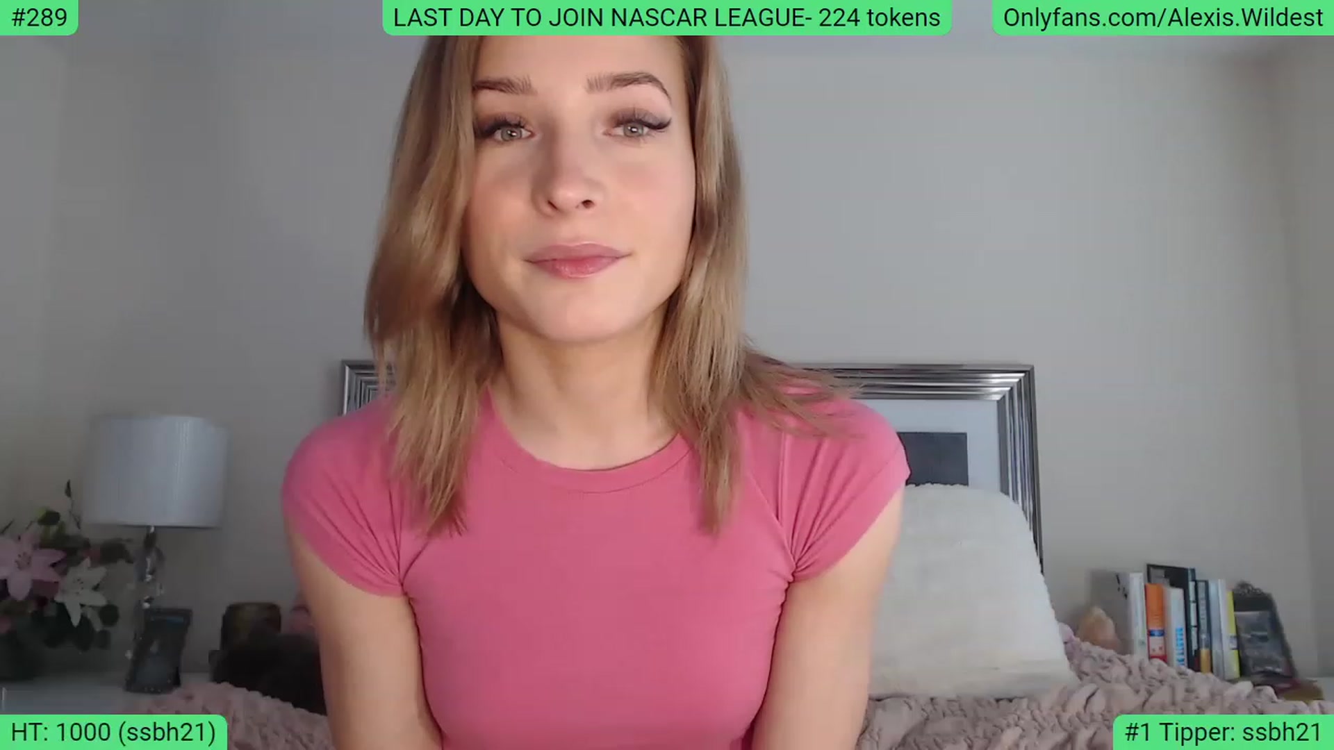 Gallery image thumbnail from AlexisWildest's myfreecams stream on, 03/01/2023, 21:31 image 3 of 20