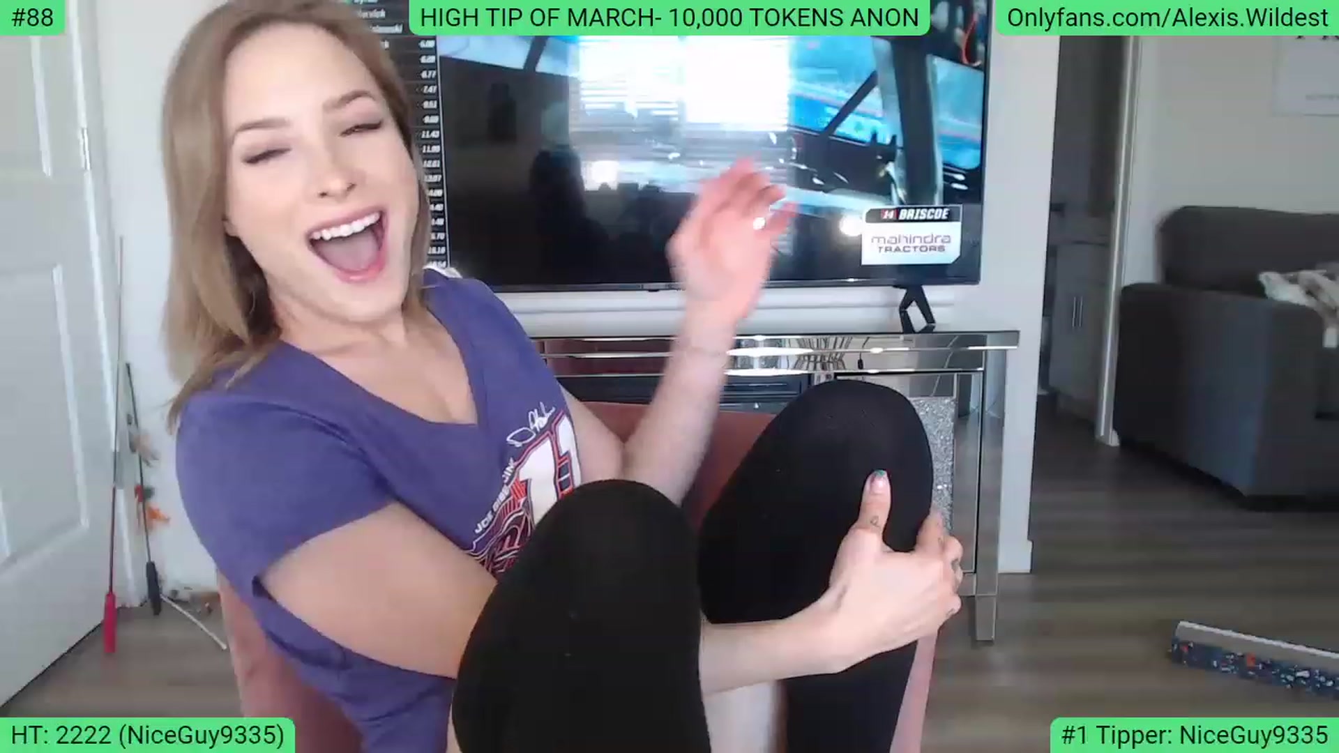 Gallery image thumbnail from AlexisWildest's myfreecams stream on, 03/12/2023, 21:33 image 19 of 20