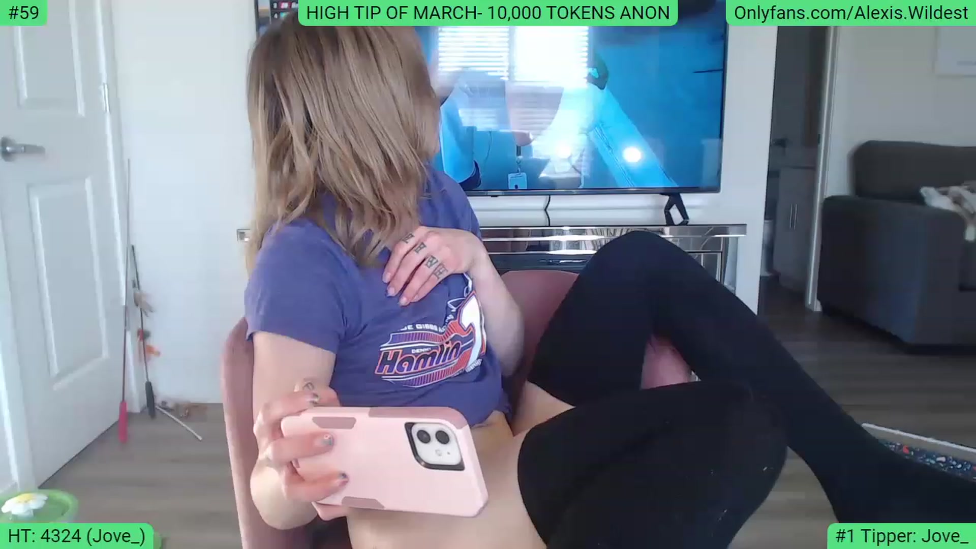 Gallery image thumbnail from AlexisWildest's myfreecams stream on, 03/12/2023, 23:01 image 10 of 20