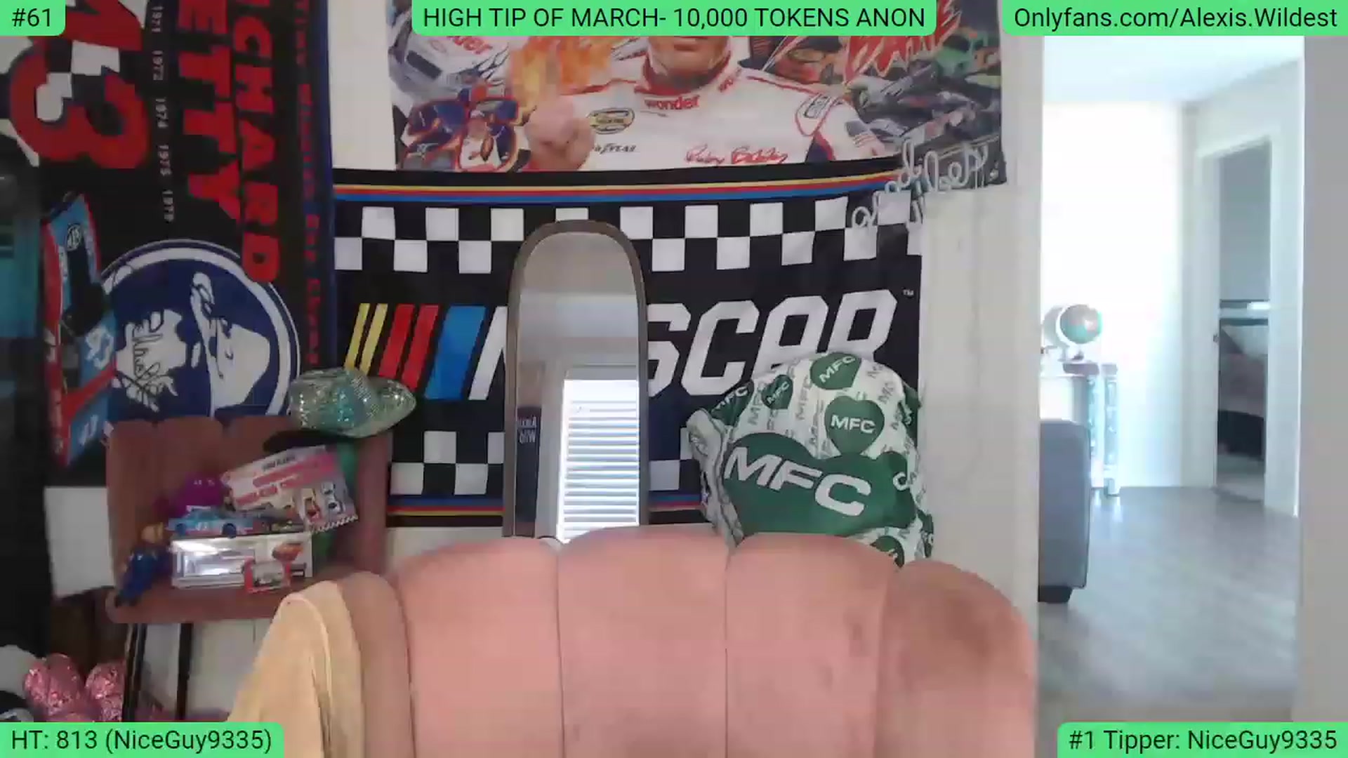 Gallery image thumbnail from AlexisWildest's myfreecams stream on, 03/13/2023, 19:46 image 17 of 20
