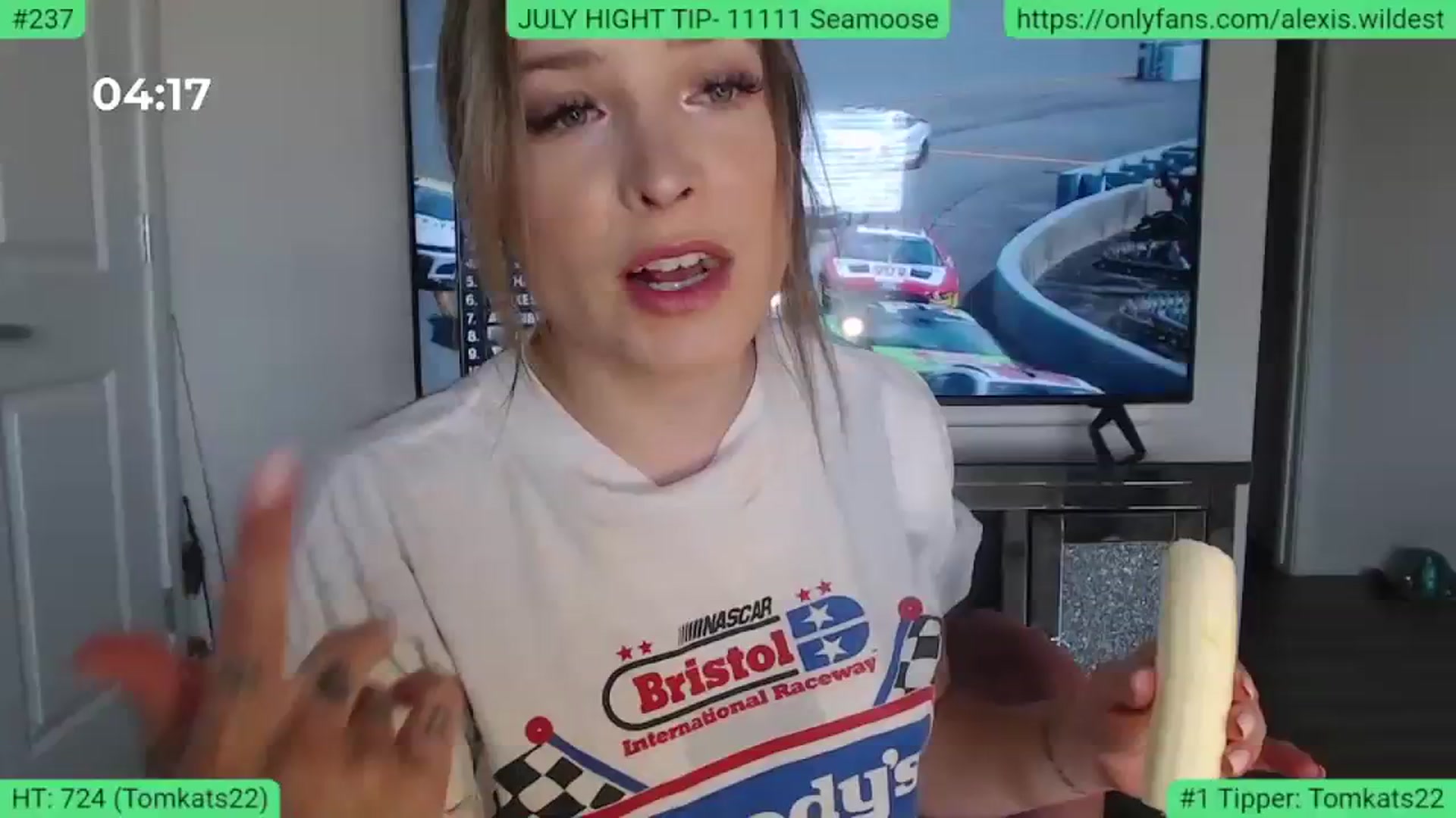 Gallery image thumbnail from AlexisWildest's myfreecams stream on, 07/30/2023, 21:40 image 10 of 20