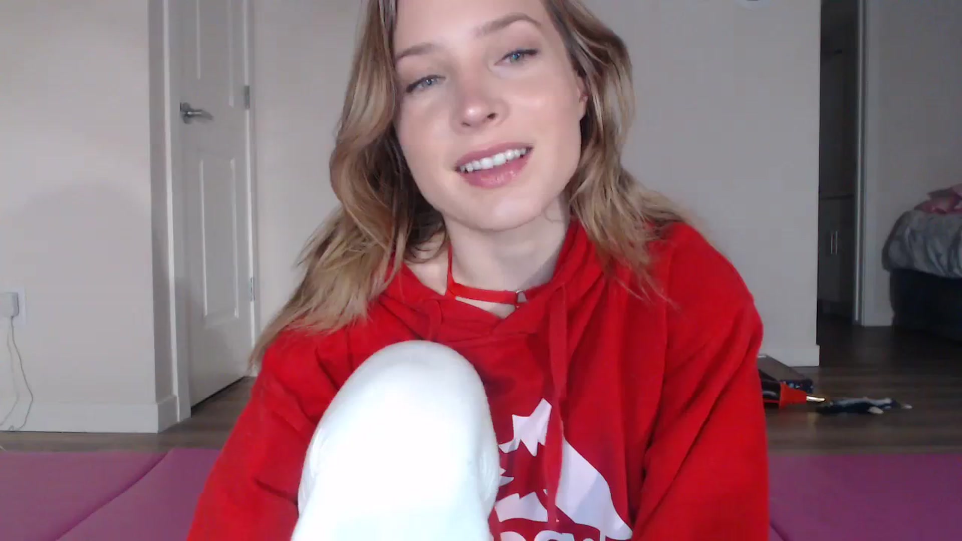 Gallery image thumbnail from AlexisWildest's myfreecams stream on, 09/23/2023, 02:01 image 5 of 20
