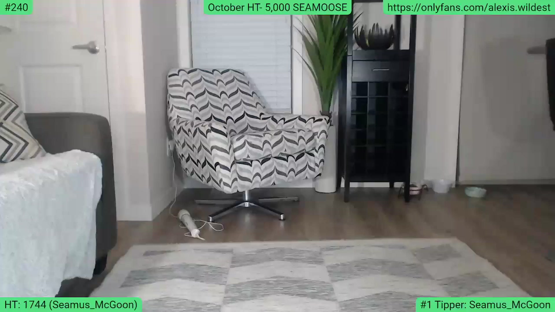 Gallery image thumbnail from AlexisWildest's myfreecams stream on, 10/28/2023, 02:09 image 8 of 20