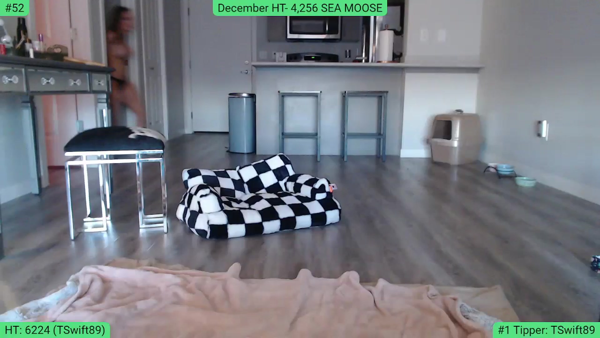 Gallery image thumbnail from AlexisWildest's myfreecams stream on, 12/03/2023, 22:42 image 13 of 20