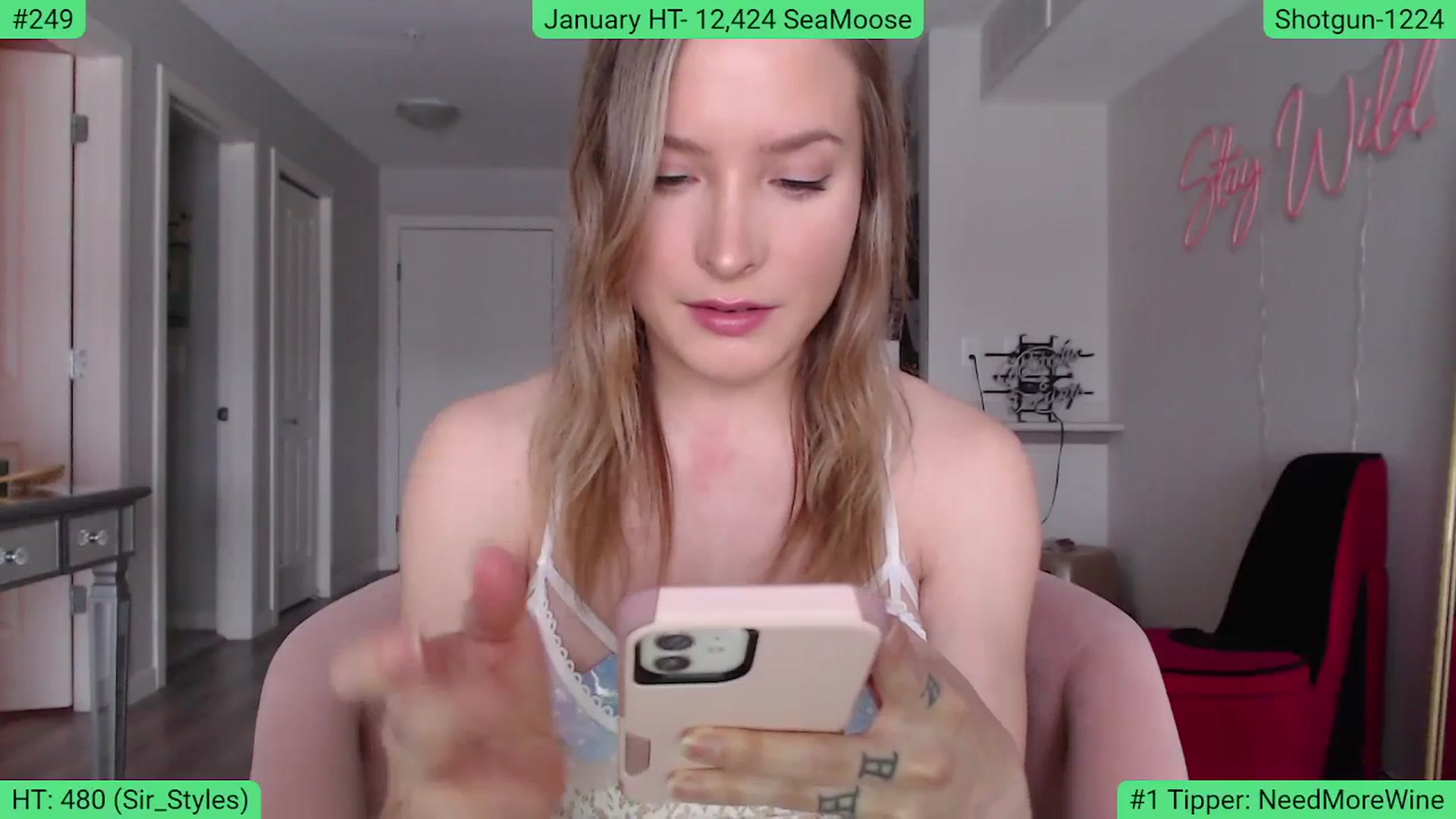 Gallery image thumbnail from AlexisWildest's myfreecams stream on, 01/09/2024, 22:07 image 19 of 20