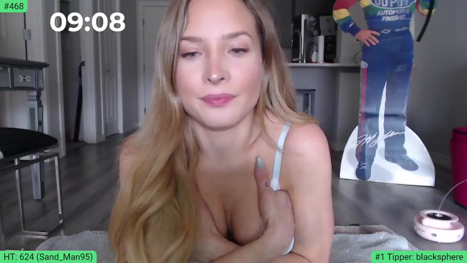 Gallery image thumbnail from AlexisWildest's myfreecams stream on, 05/27/2024, 24:04 image 19 of 20