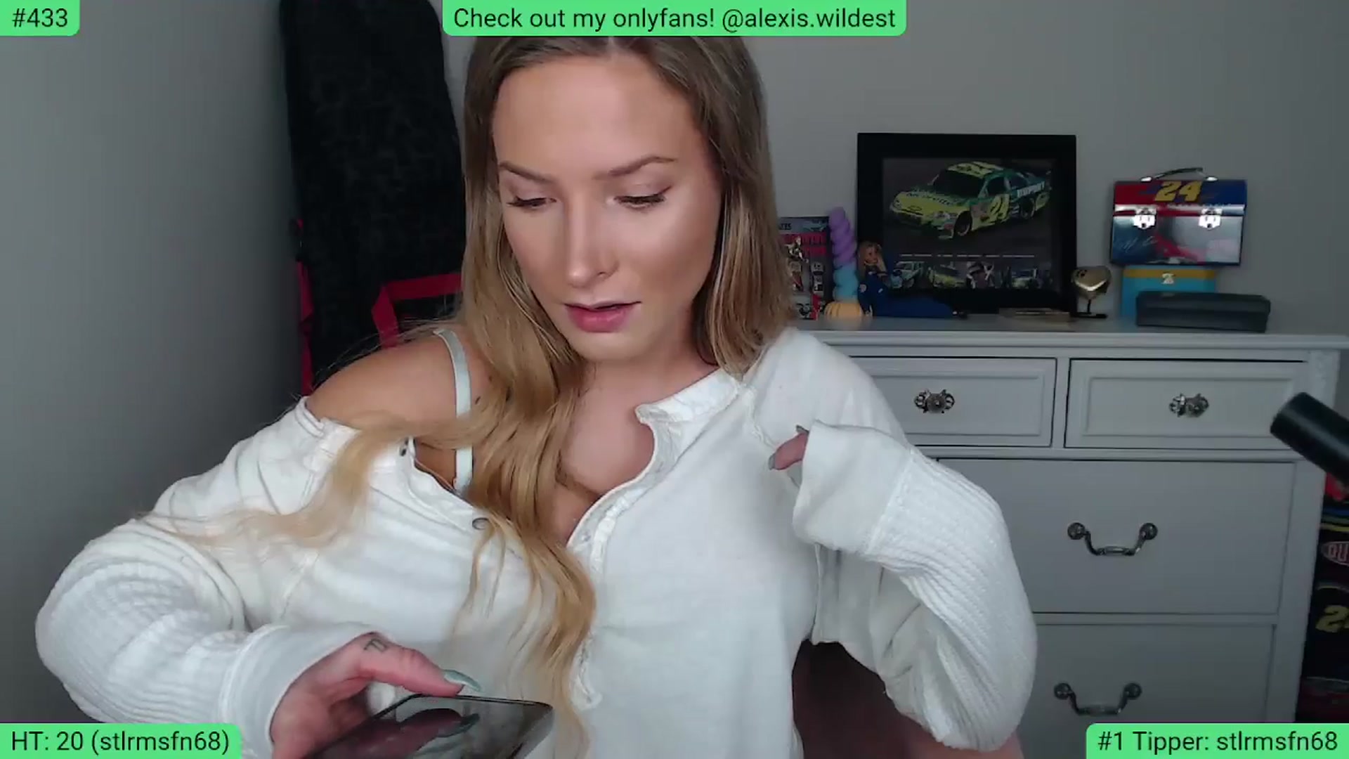 Gallery image thumbnail from AlexisWildest's myfreecams stream on, 06/04/2024, 24:01 image 11 of 20