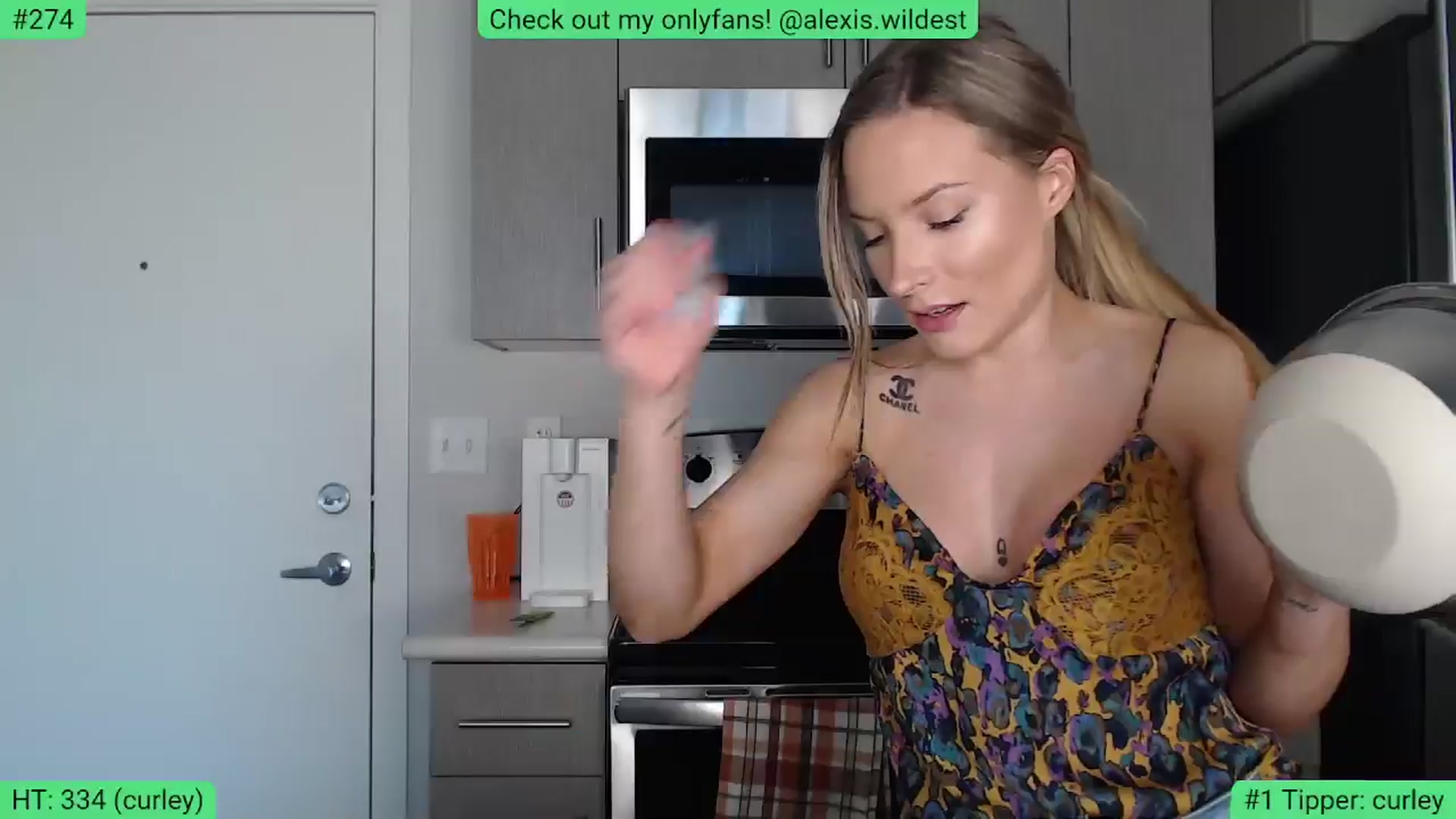 Gallery image thumbnail from AlexisWildest's myfreecams stream on, 06/07/2024, 24:00 image 16 of 20