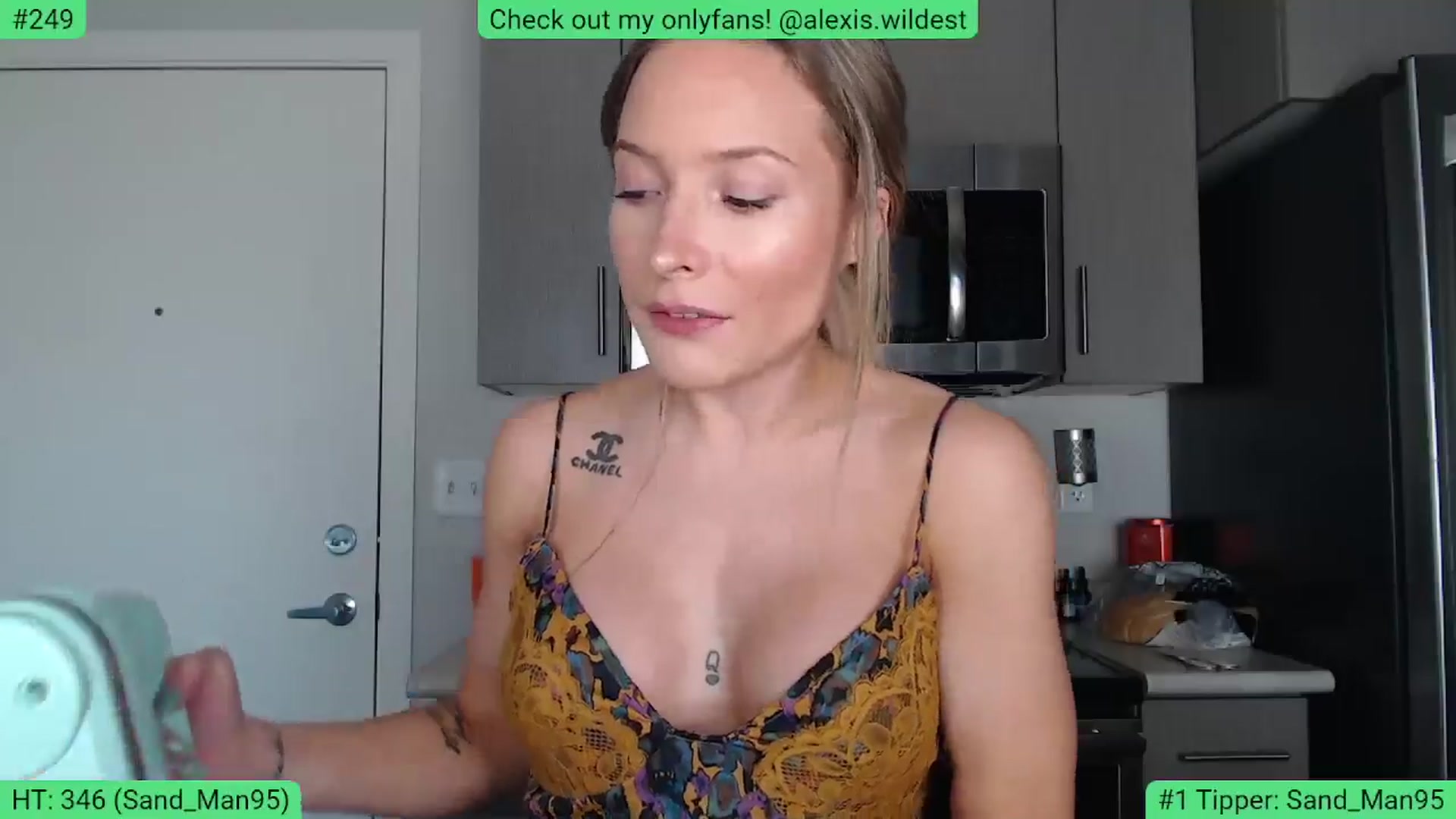 Gallery image thumbnail from AlexisWildest's myfreecams stream on, 06/07/2024, 02:48 image 12 of 20