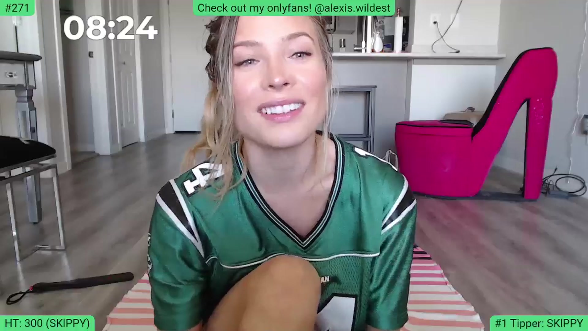 Gallery image thumbnail from AlexisWildest's myfreecams stream on, 06/08/2024, 20:27 image 19 of 20