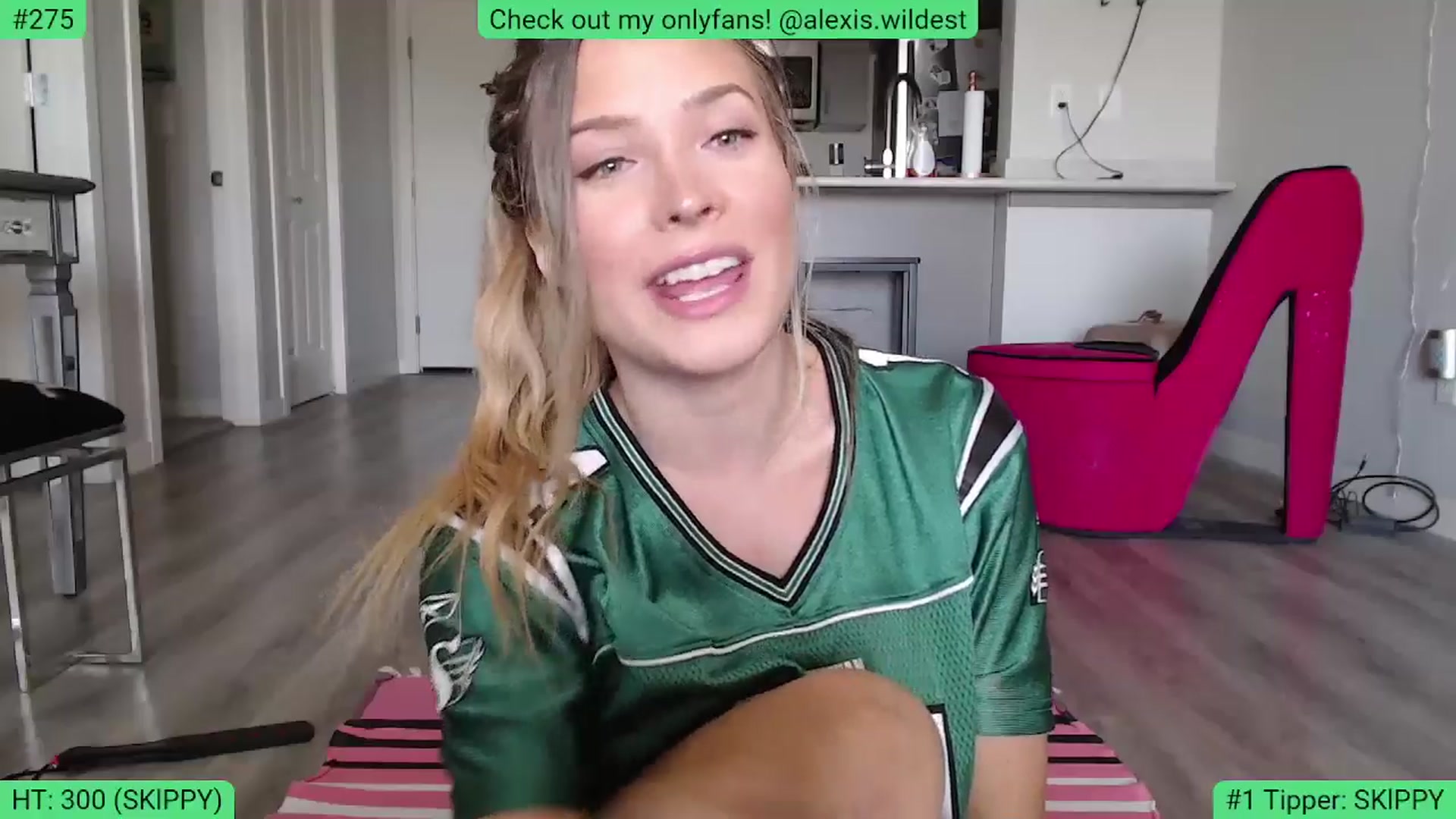 Gallery image thumbnail from AlexisWildest's myfreecams stream on, 06/08/2024, 20:27 image 15 of 20