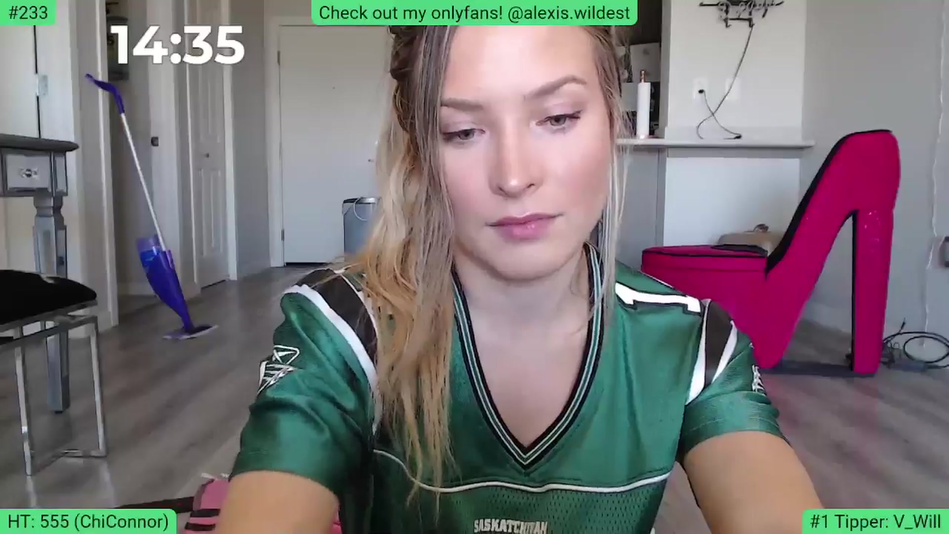 Gallery image thumbnail from AlexisWildest's myfreecams stream on, 06/08/2024, 23:53 image 6 of 20