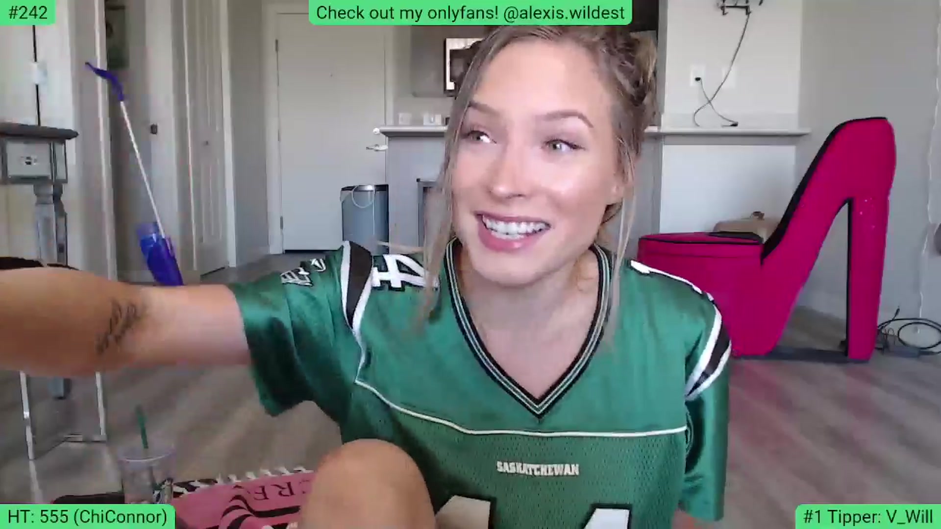 Gallery image thumbnail from AlexisWildest's myfreecams stream on, 06/08/2024, 23:53 image 4 of 20