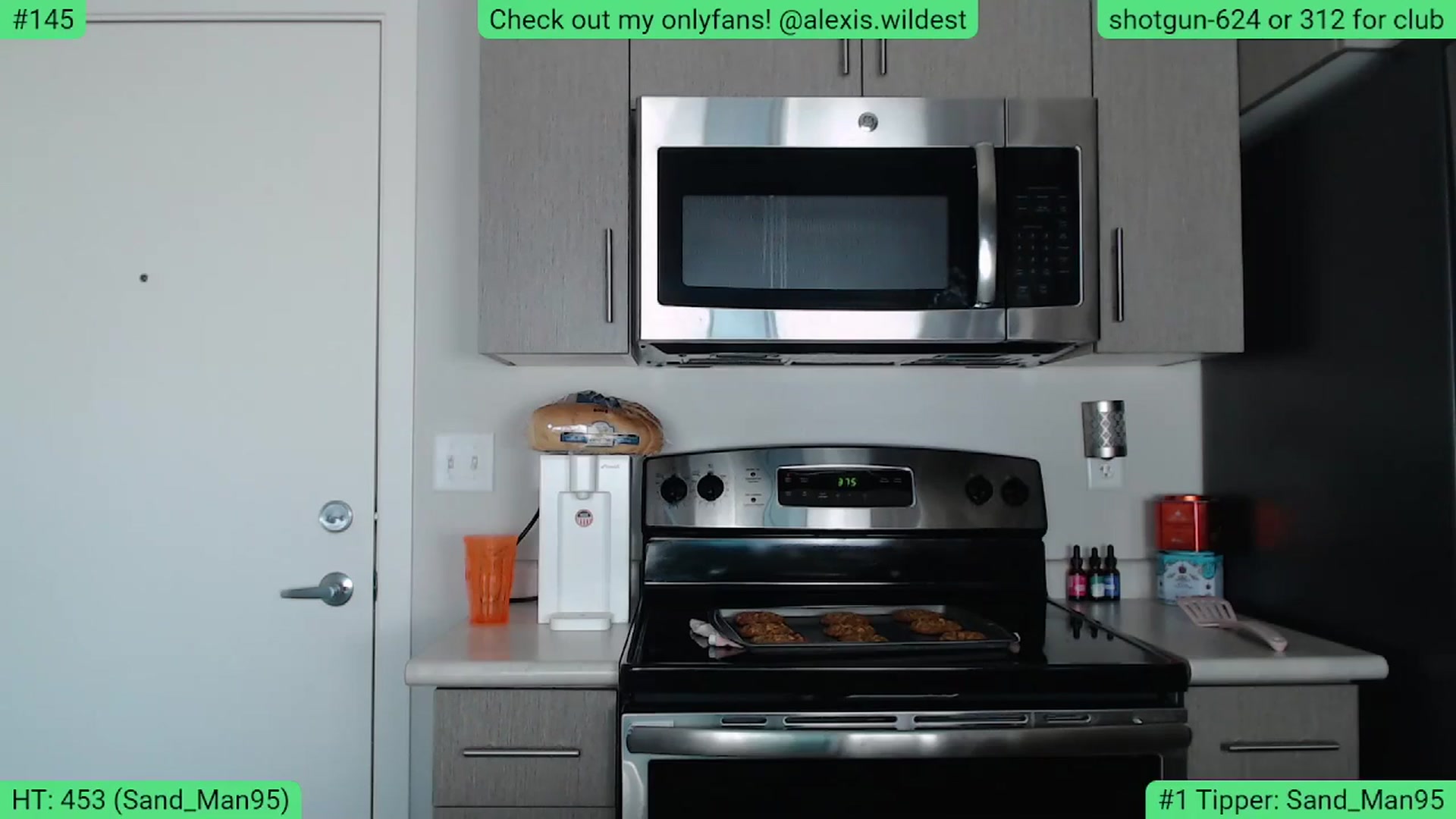 Gallery image thumbnail from AlexisWildest's myfreecams stream on, 06/14/2024, 03:41 image 8 of 20