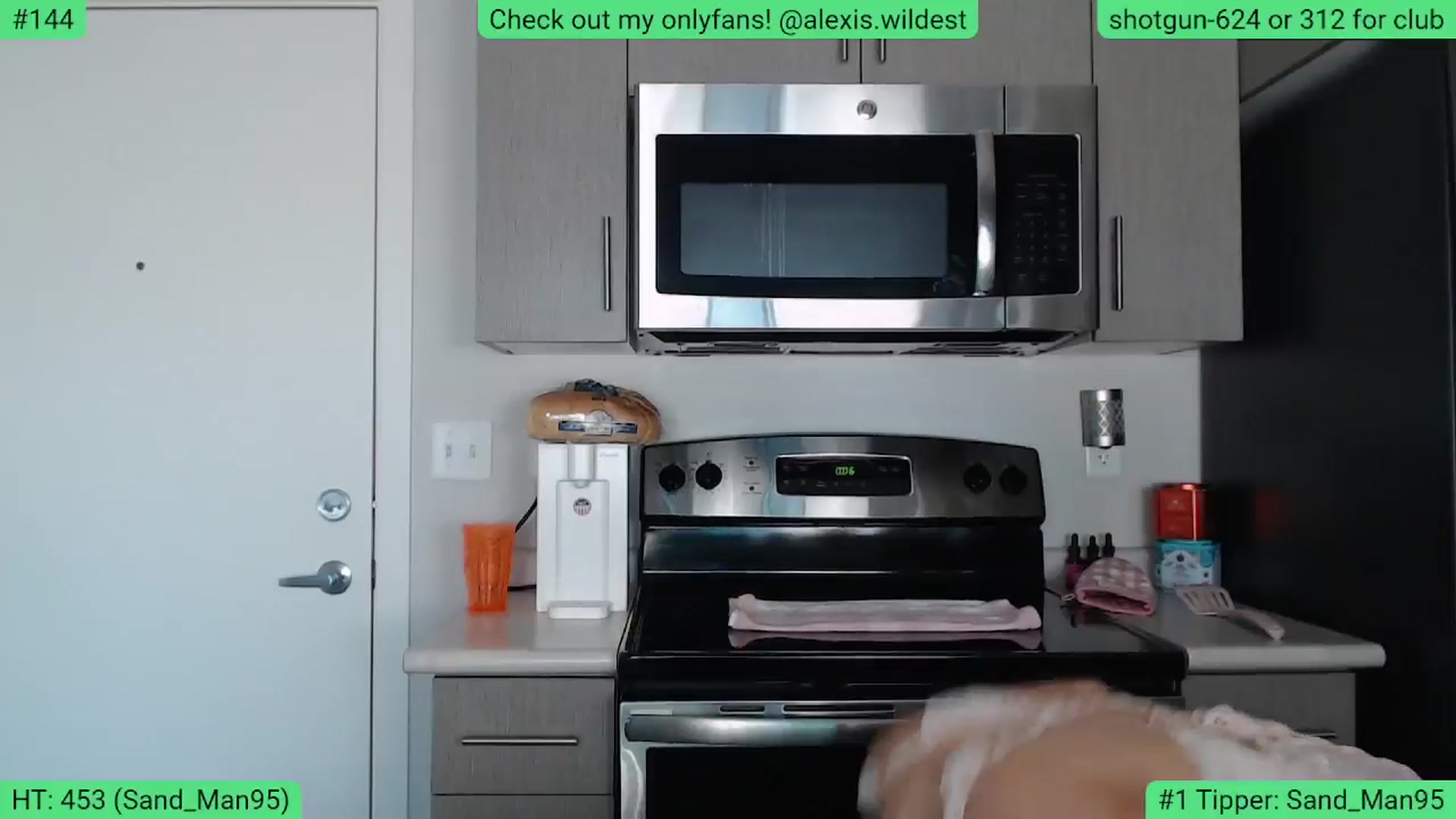 Gallery image thumbnail from AlexisWildest's myfreecams stream on, 06/14/2024, 03:41 image 5 of 20