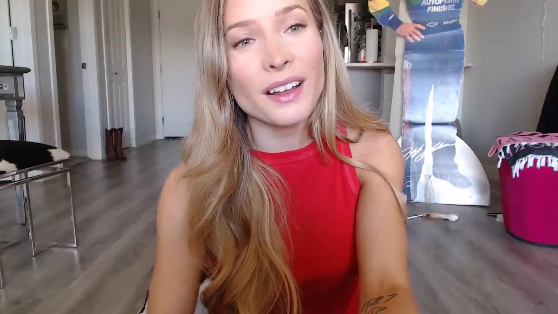 Gallery image thumbnail from AlexisWildest's myfreecams stream on, 06/29/2024, 18:54 image 17 of 20