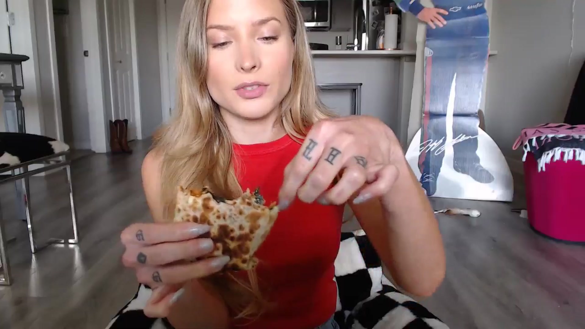 Gallery image thumbnail from AlexisWildest's myfreecams stream on, 06/29/2024, 20:31 image 3 of 20