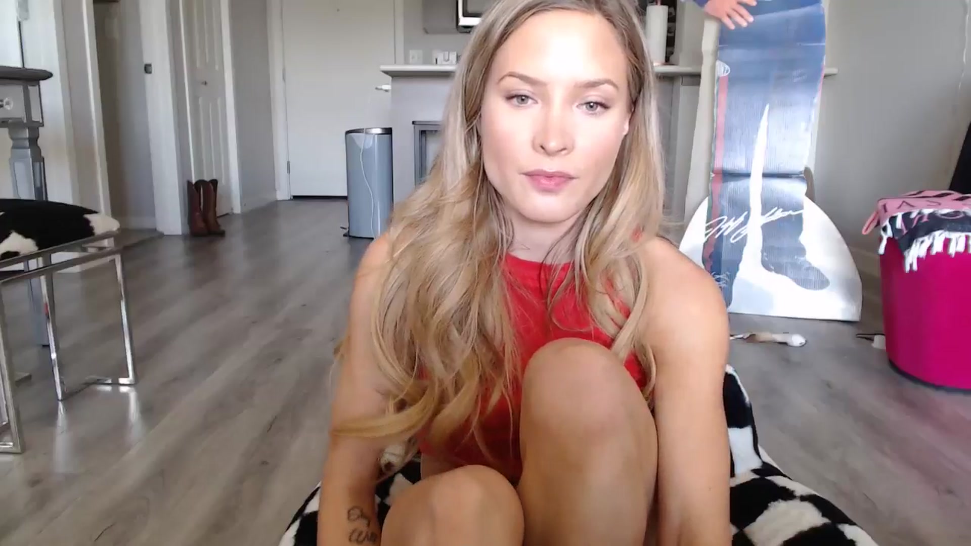 Gallery image thumbnail from AlexisWildest's myfreecams stream on, 06/29/2024, 20:31 image 18 of 20
