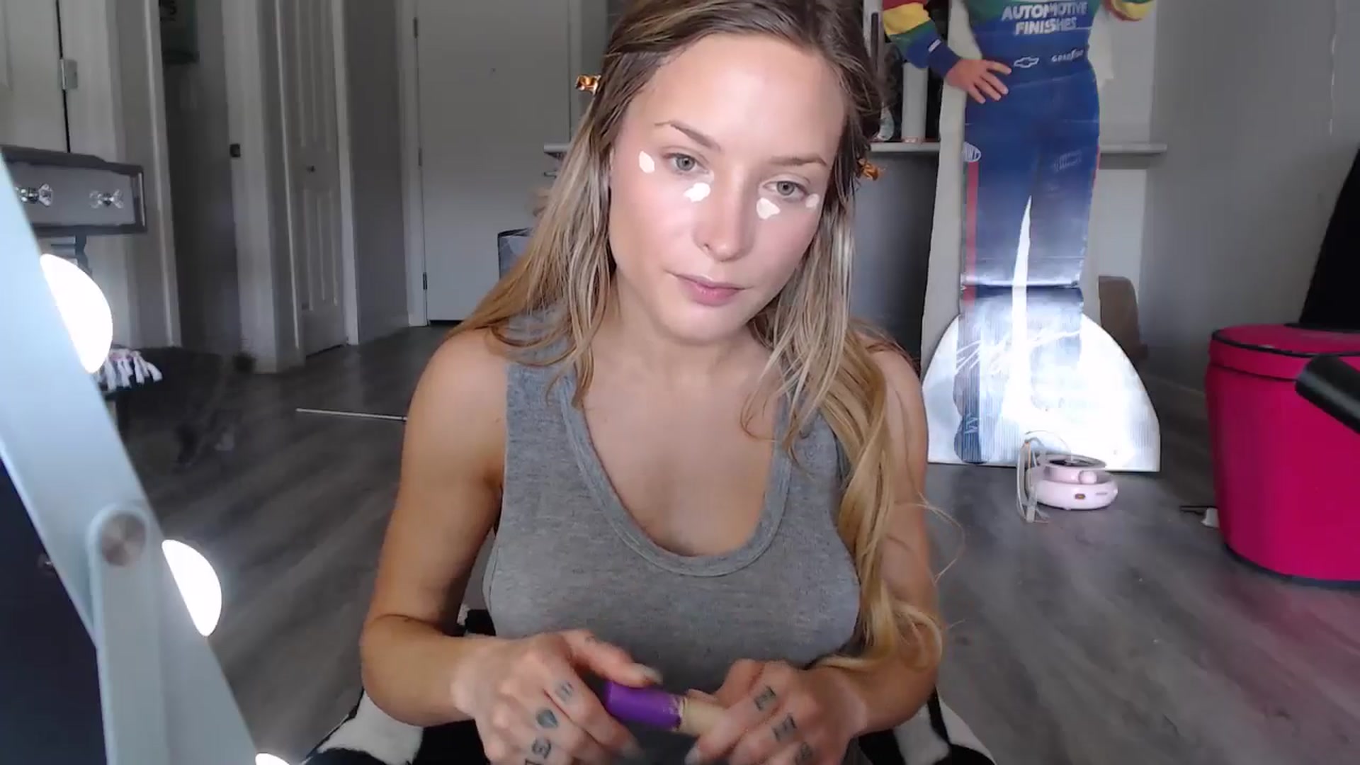 Gallery image thumbnail from AlexisWildest's myfreecams stream on, 06/30/2024, 20:25 image 6 of 20