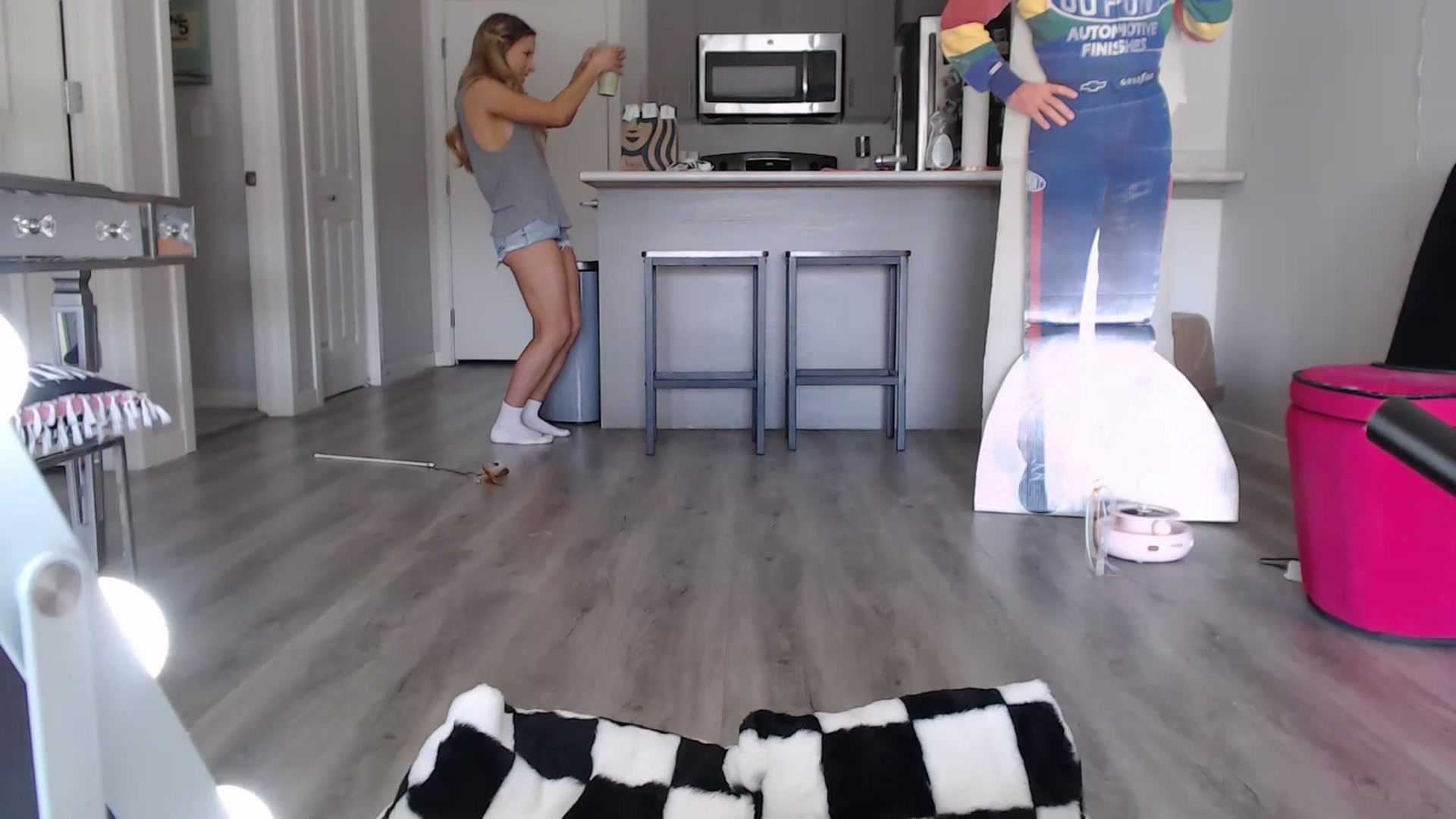Gallery image thumbnail from AlexisWildest's myfreecams stream on, 06/30/2024, 20:25 image 16 of 20
