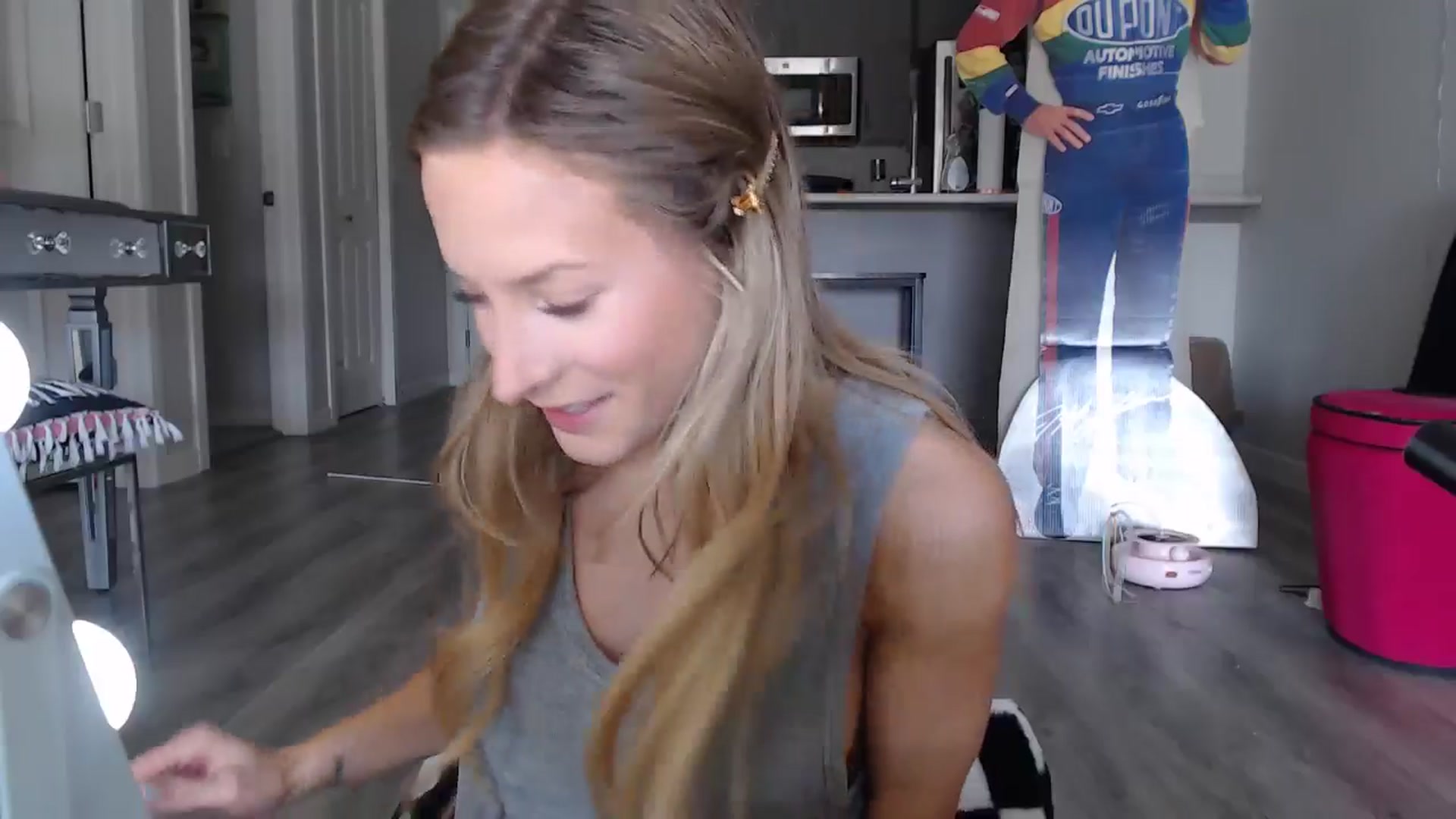 Gallery image thumbnail from AlexisWildest's myfreecams stream on, 06/30/2024, 20:25 image 19 of 20
