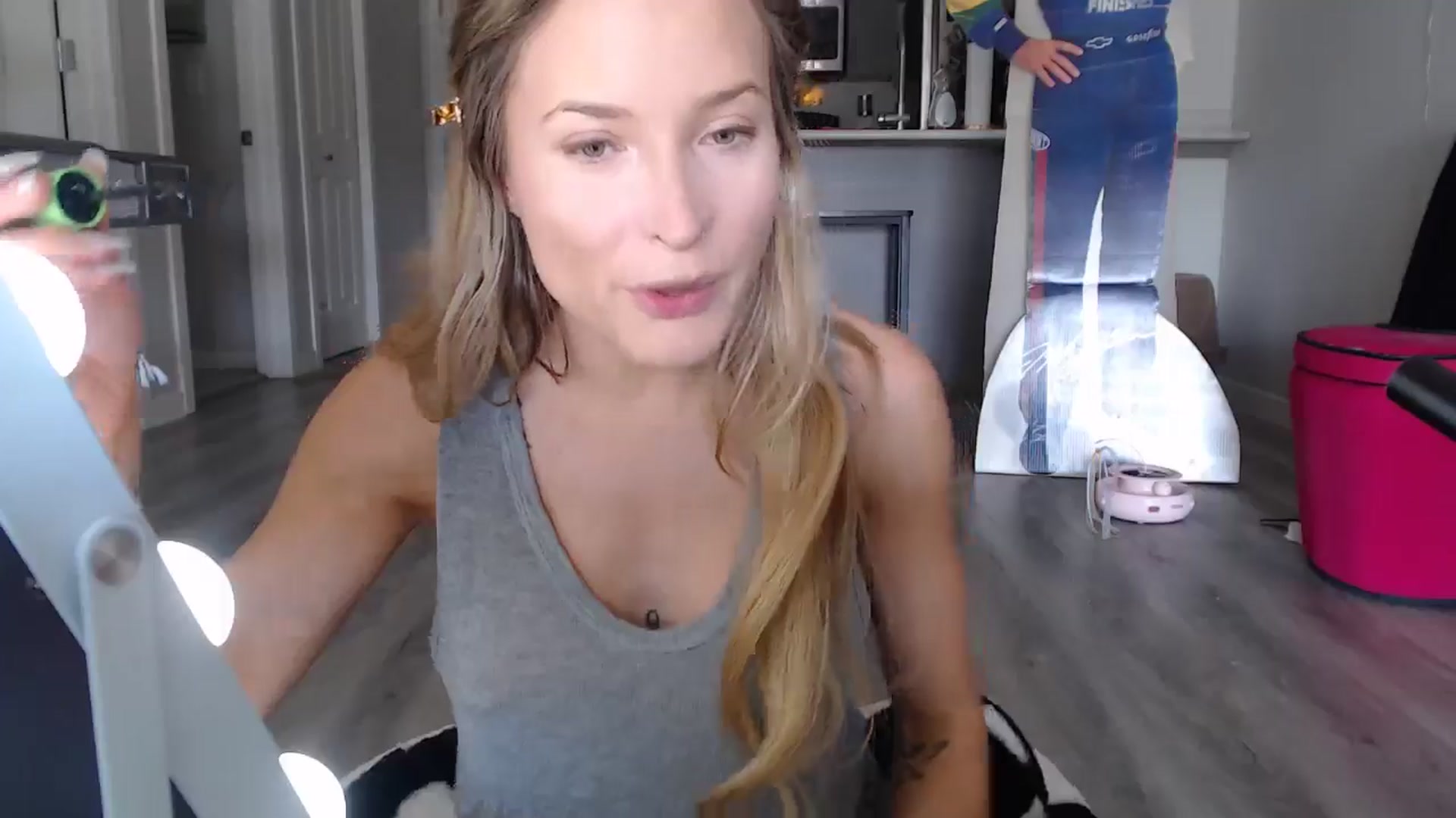 Gallery image thumbnail from AlexisWildest's myfreecams stream on, 06/30/2024, 20:25 image 14 of 20
