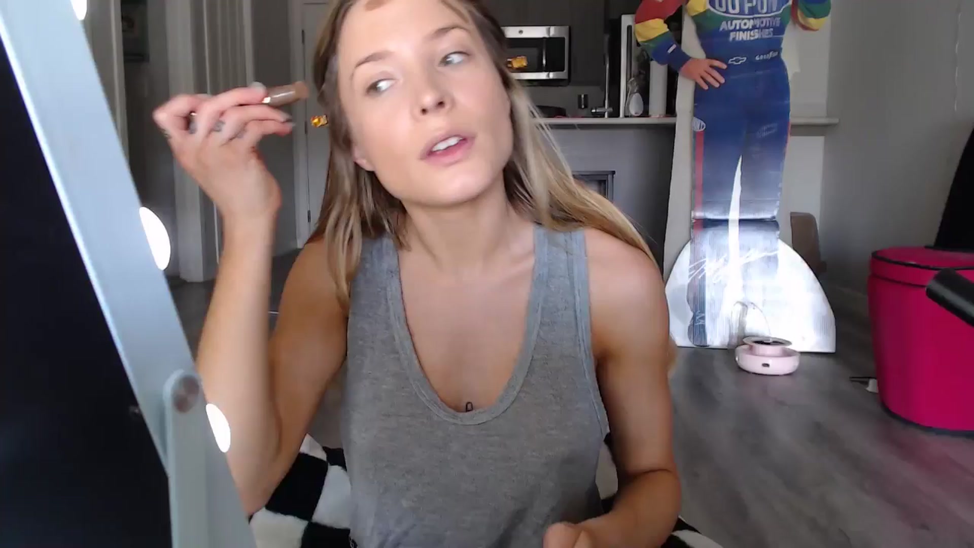 Gallery image thumbnail from AlexisWildest's myfreecams stream on, 06/30/2024, 20:25 image 1 of 20