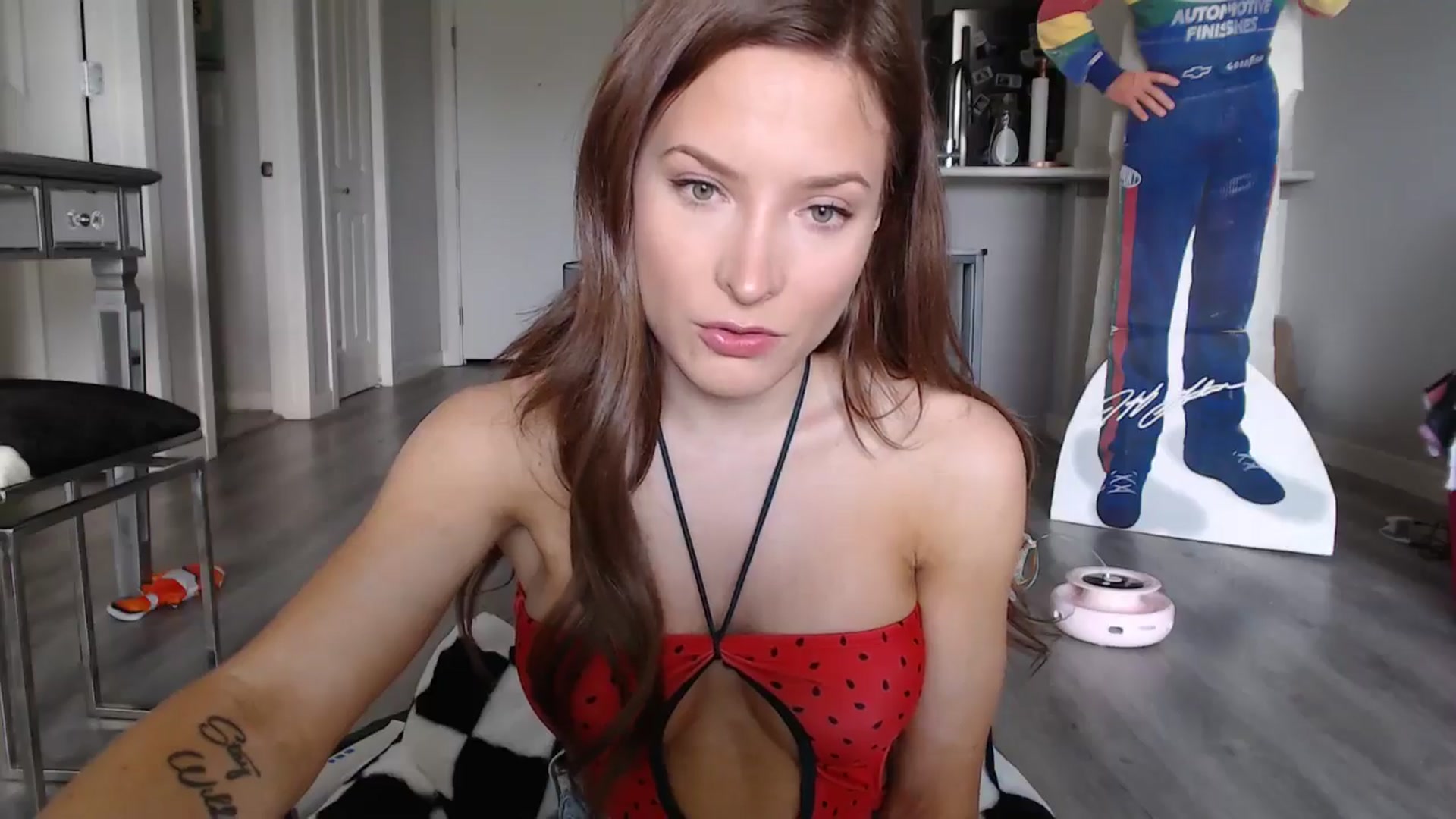 Gallery image thumbnail from AlexisWildest's myfreecams stream on, 07/05/2024, 03:35 image 5 of 20