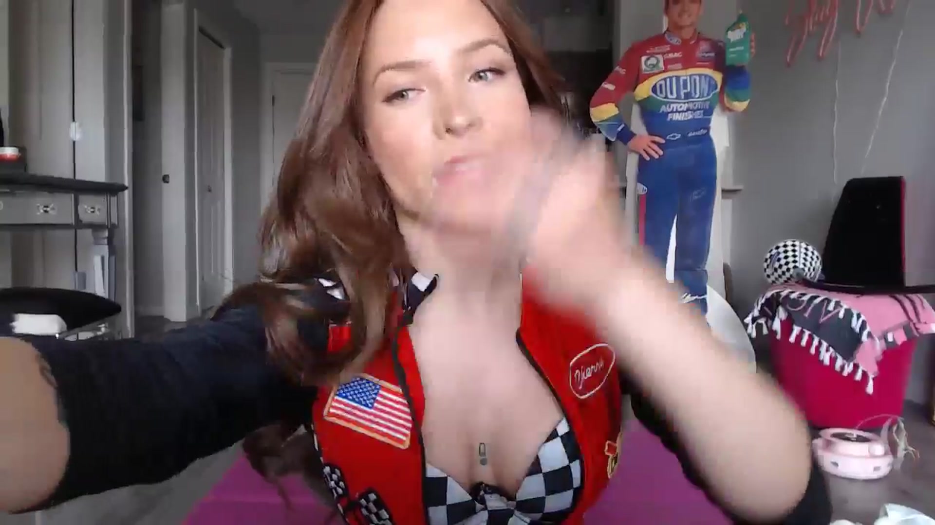Gallery image thumbnail from AlexisWildest's myfreecams stream on, 07/08/2024, 24:14 image 6 of 20