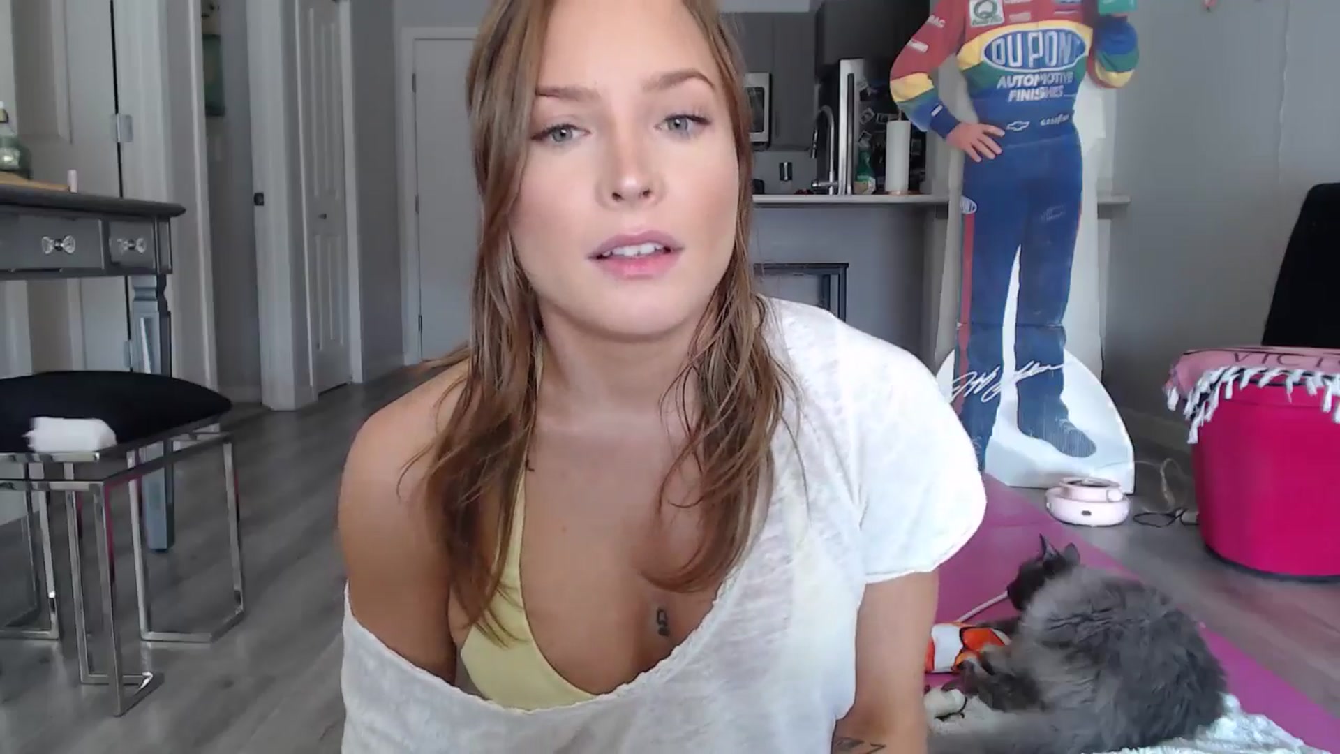 Gallery image thumbnail from AlexisWildest's myfreecams stream on, 08/03/2024, 23:07 image 7 of 20