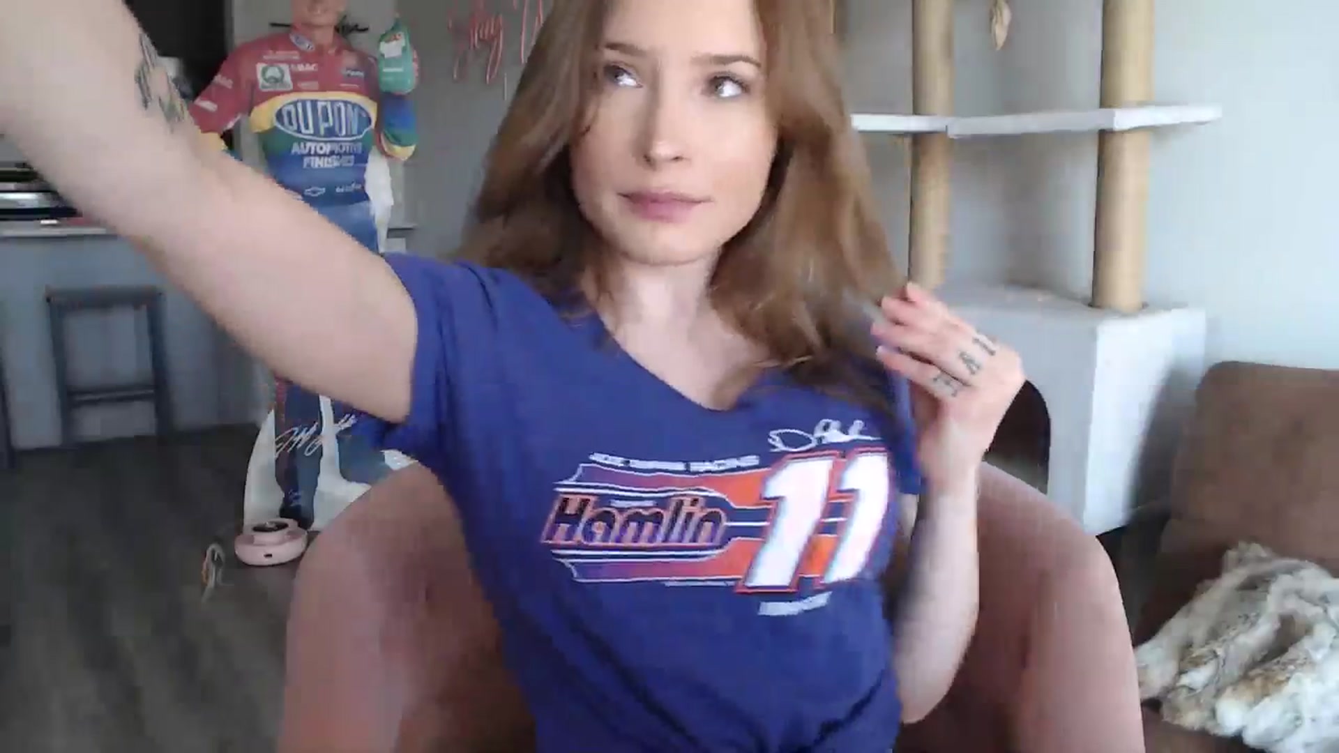 Gallery image thumbnail from AlexisWildest's myfreecams stream on, 08/12/2024, 01:22 image 8 of 20