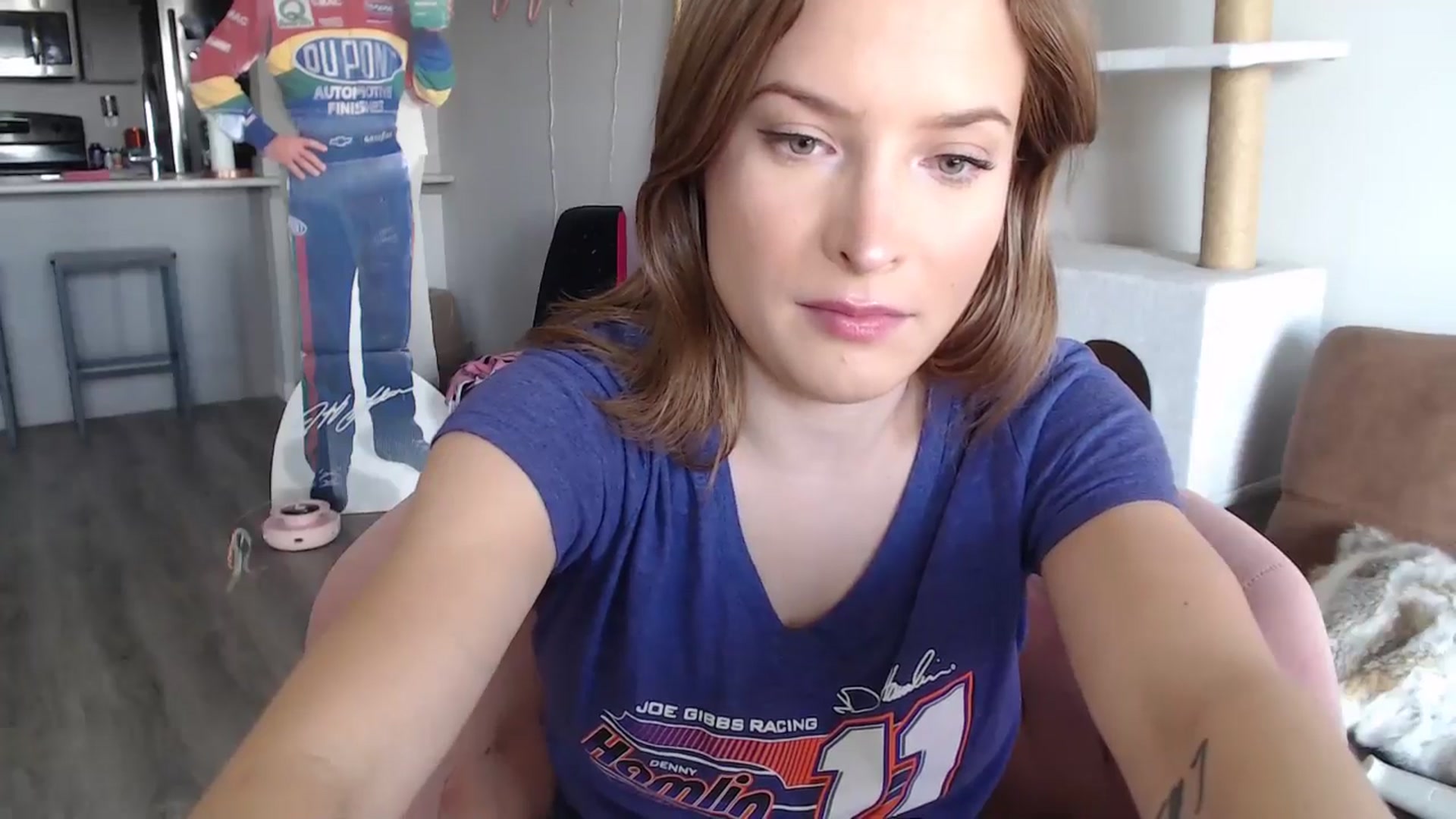 Gallery image thumbnail from AlexisWildest's myfreecams stream on, 08/12/2024, 01:22 image 10 of 20