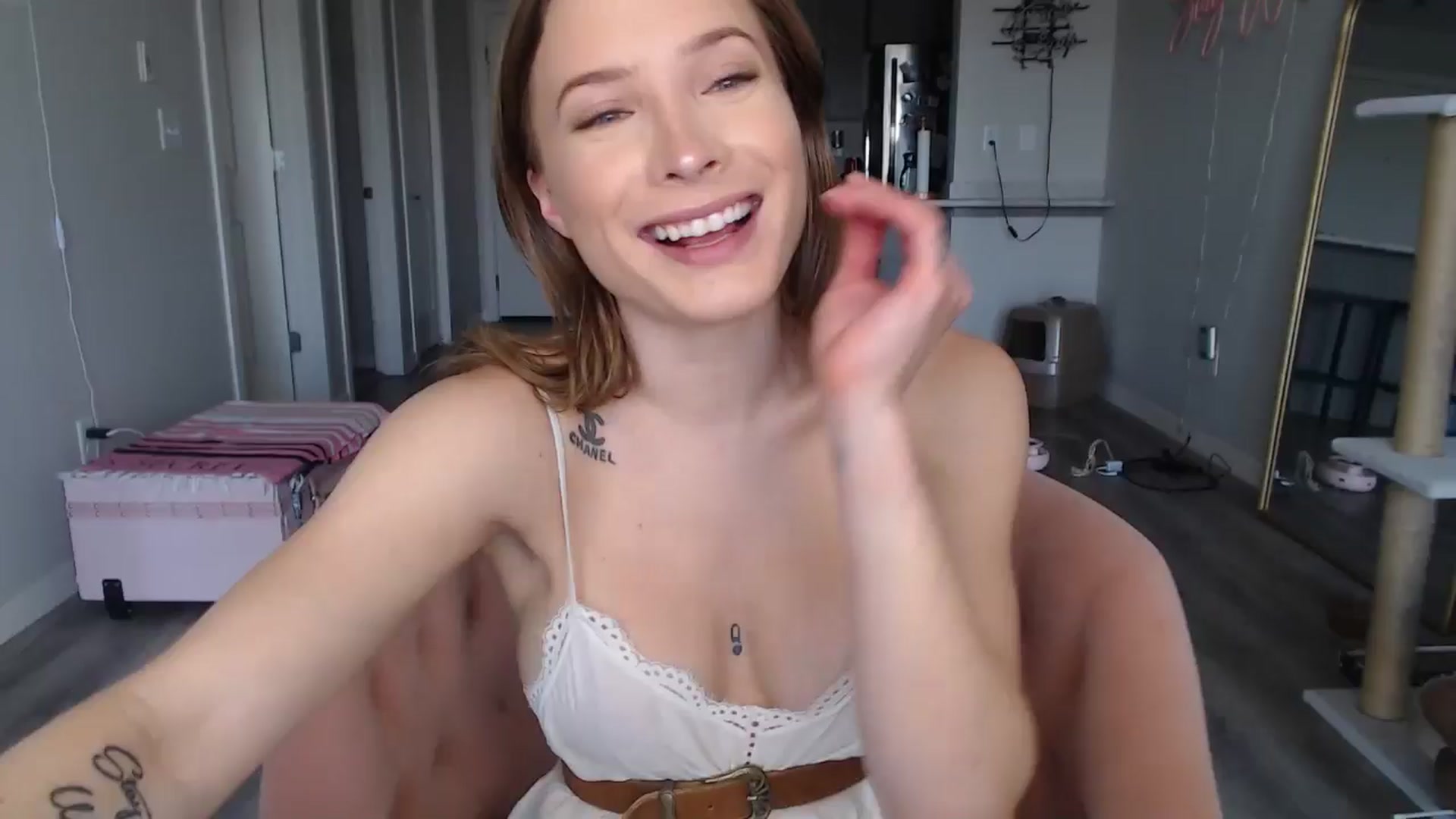 Gallery image thumbnail from AlexisWildest's myfreecams stream on, 08/13/2024, 02:09 image 3 of 20